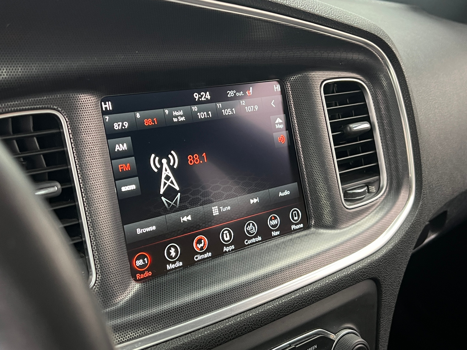 Thumbnail: 2018 Dodge Charger - 4