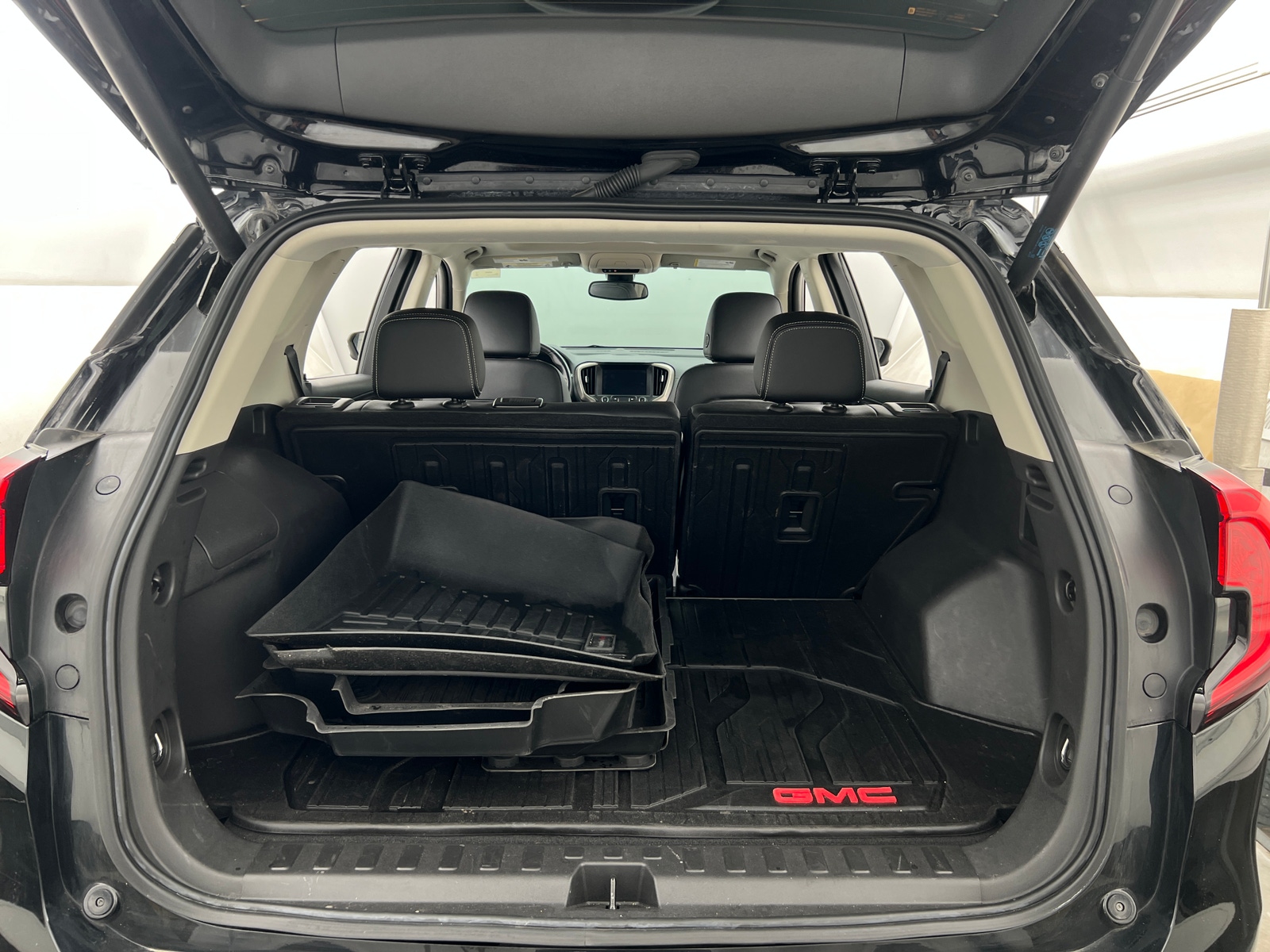 Thumbnail: 2022 GMC Terrain - 6