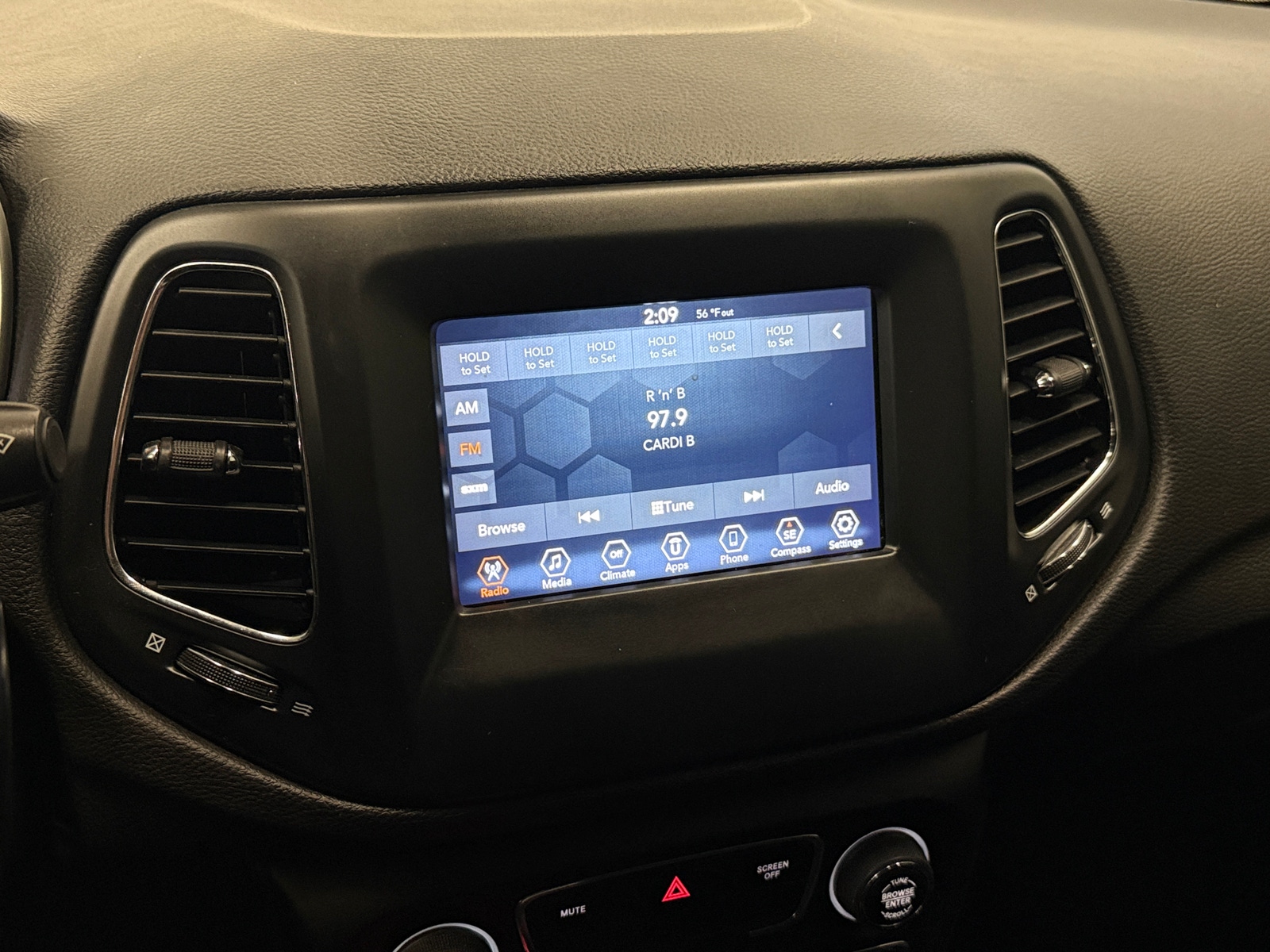 Thumbnail: 2020 Jeep Compass - 4