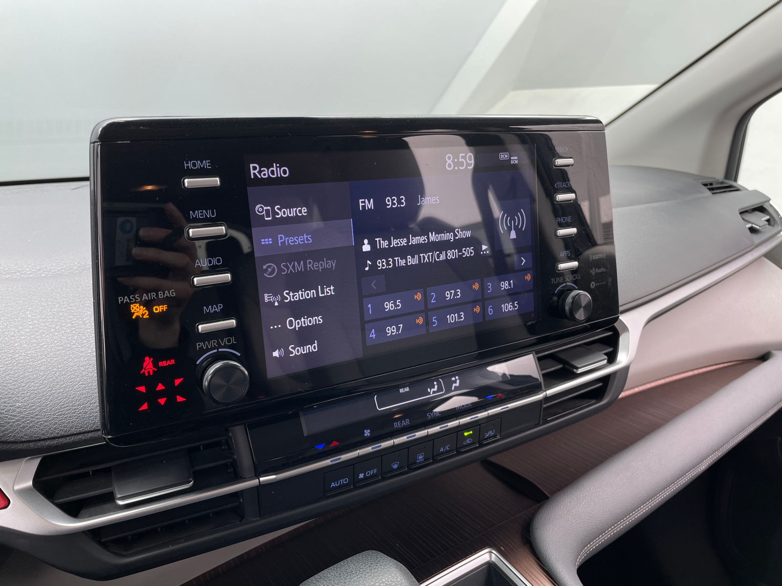 Thumbnail: 2024 Toyota Sienna - 4