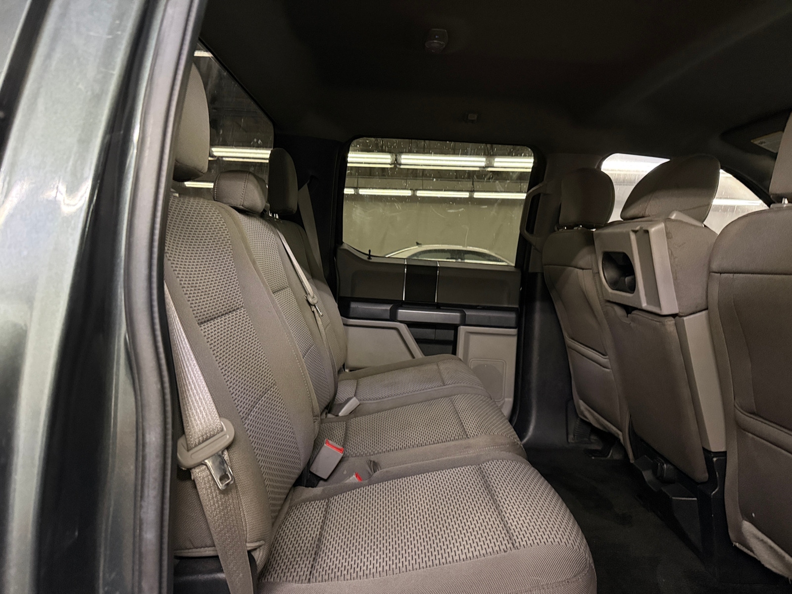 Thumbnail: 2018 Ford Econoline - 6