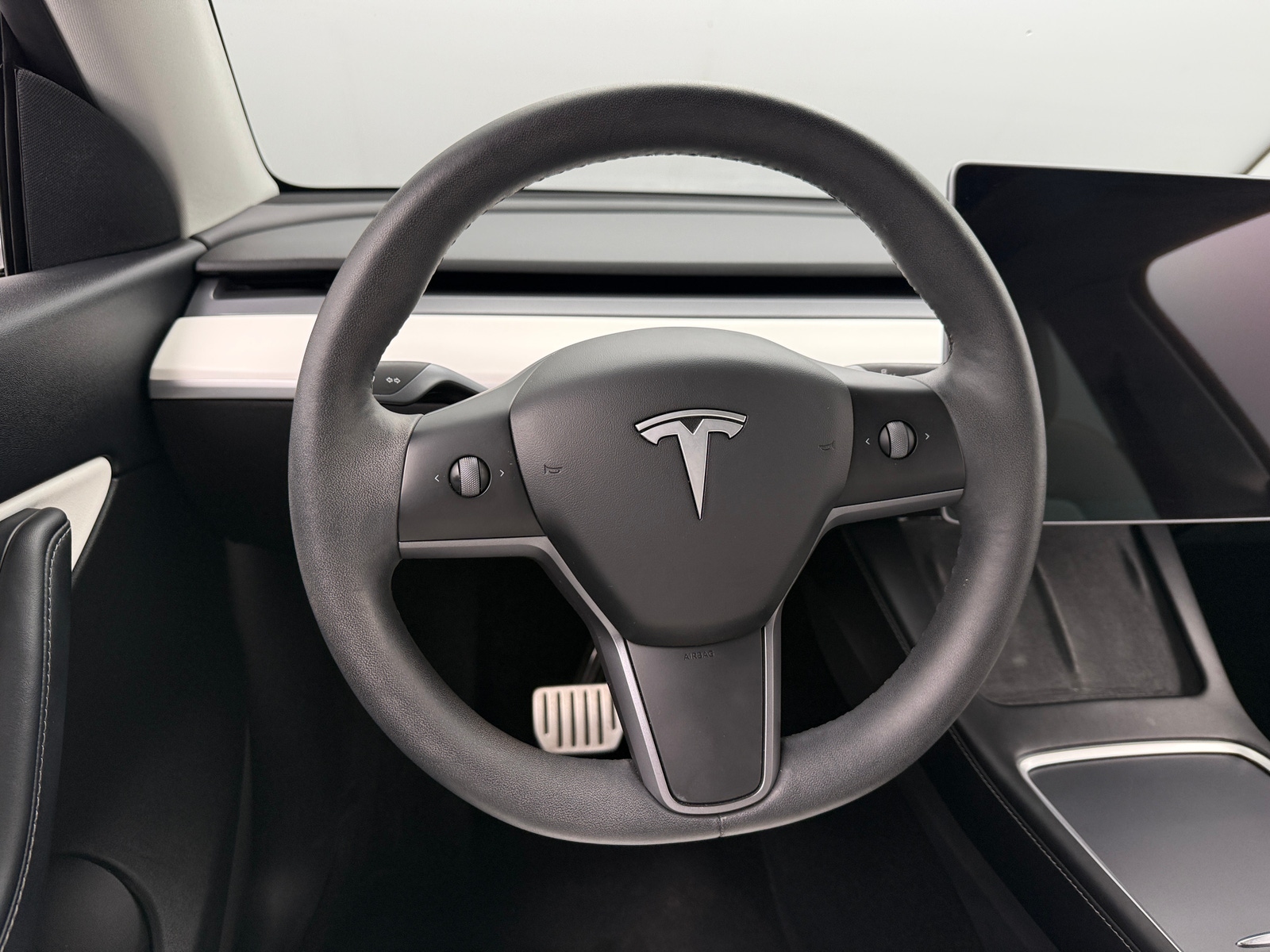 Thumbnail: 2022 Tesla Model Y - 4