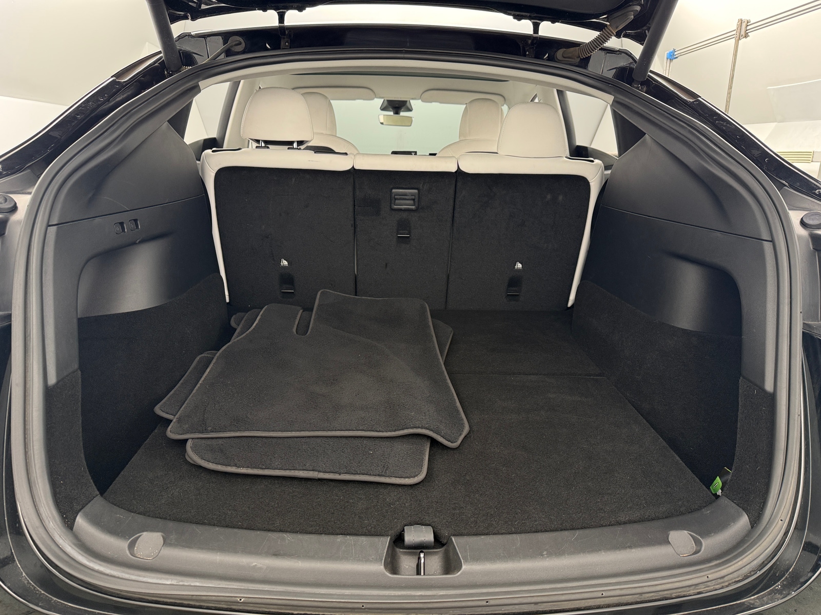 Thumbnail: 2022 Tesla Model Y - 6