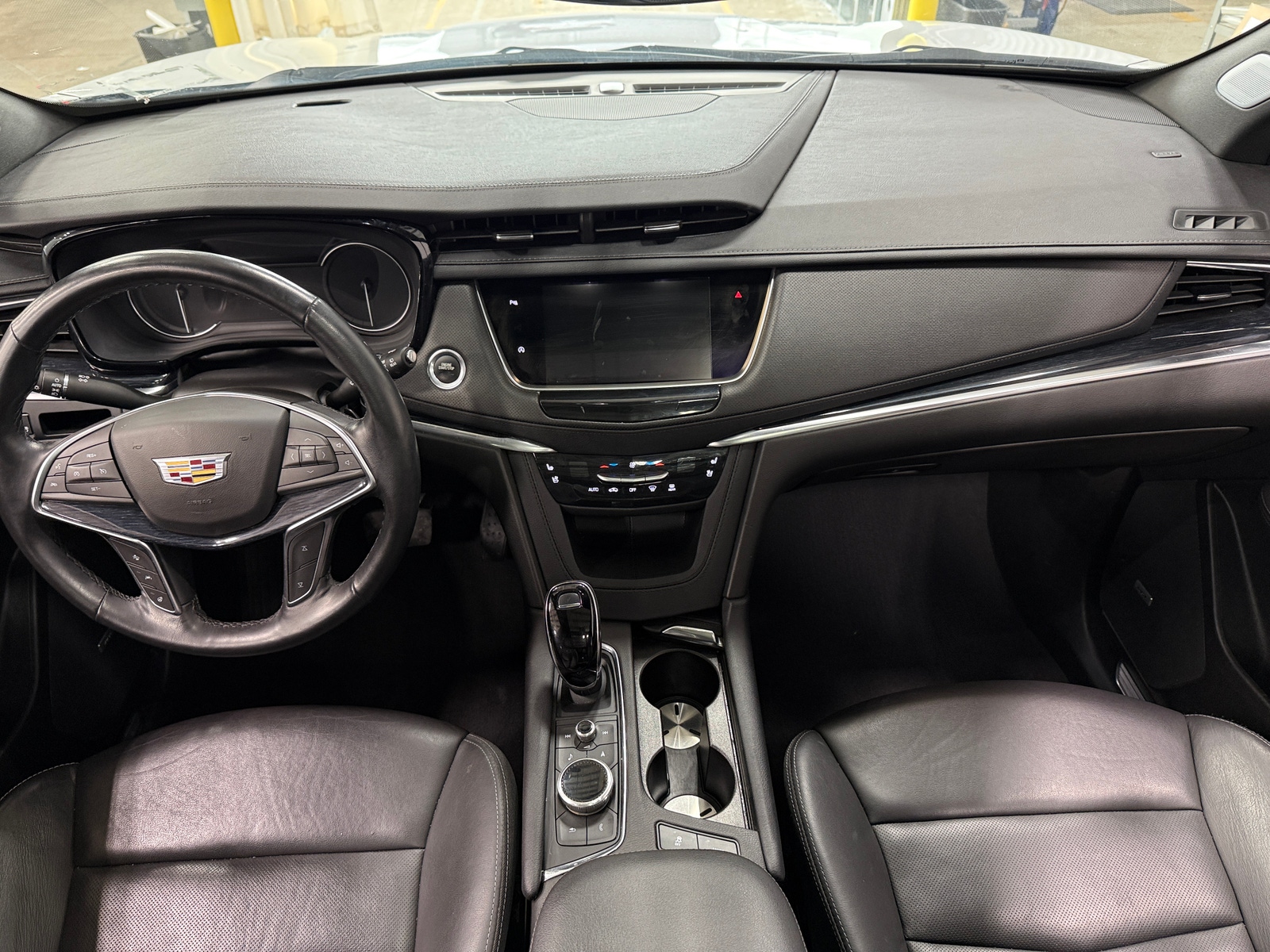 Thumbnail: 2024 Cadillac XT5 - 2