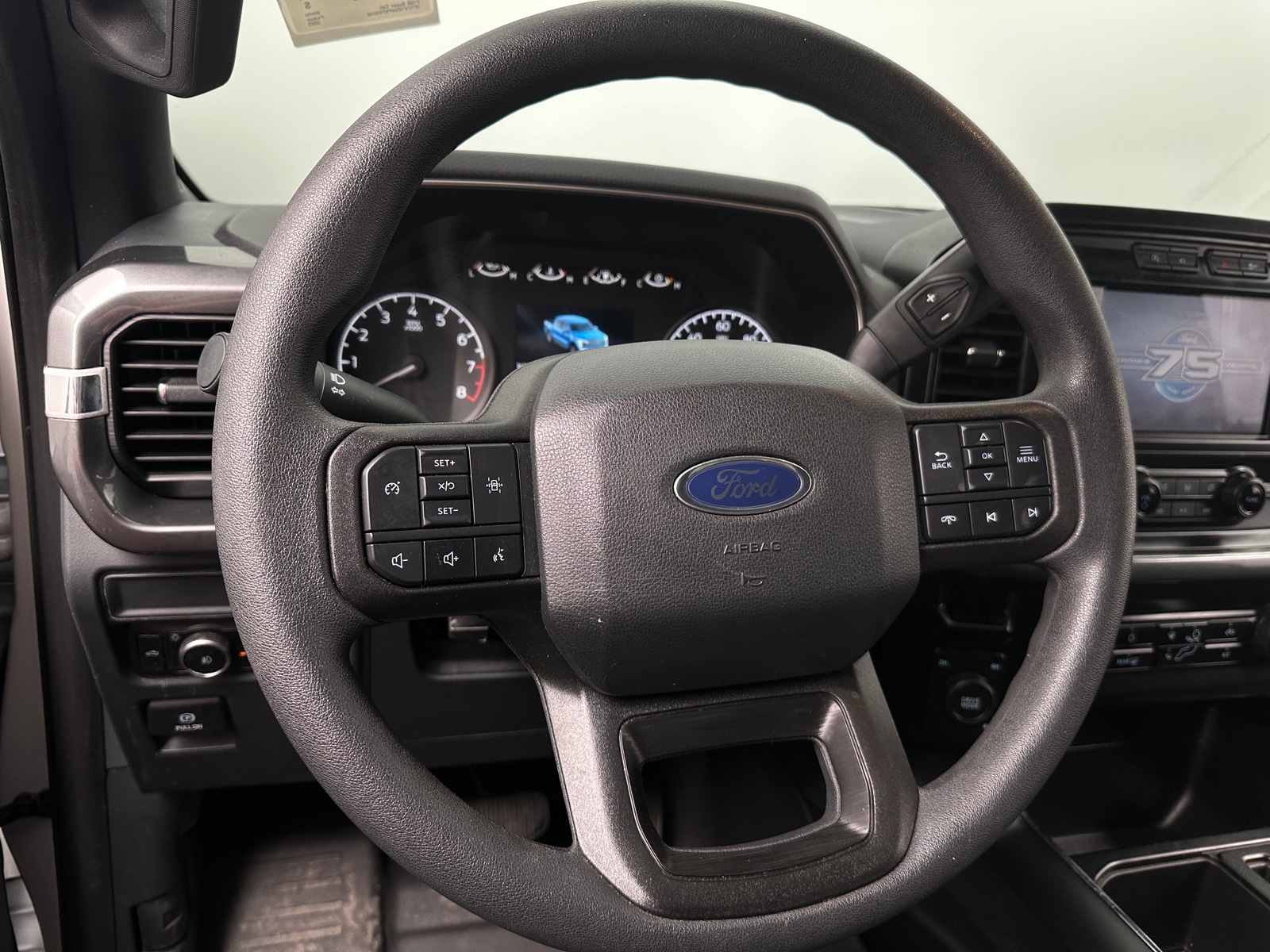 Thumbnail: 2023 Ford Econoline - 5