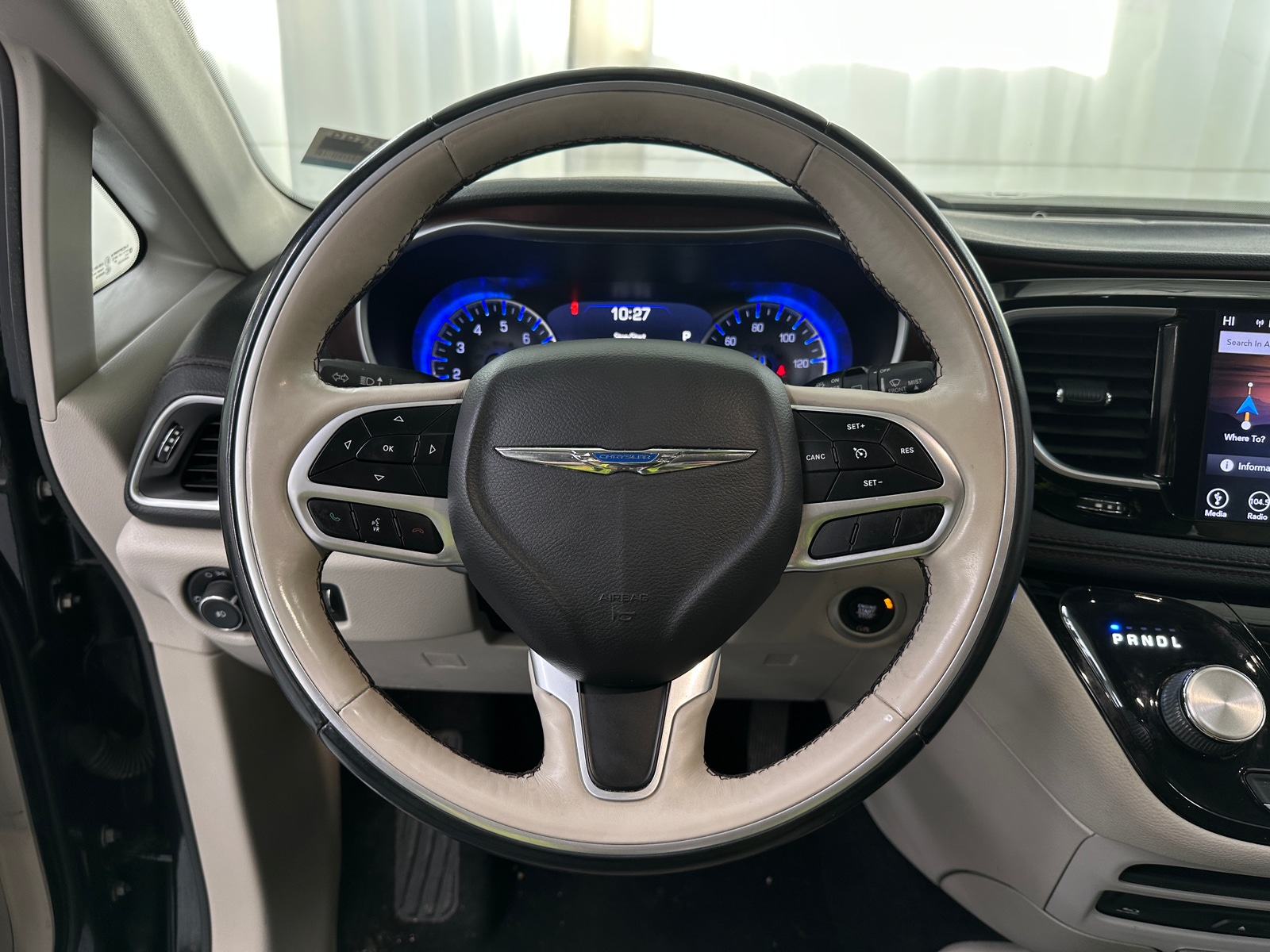 Thumbnail: 2018 Chrysler Pacifica - 4