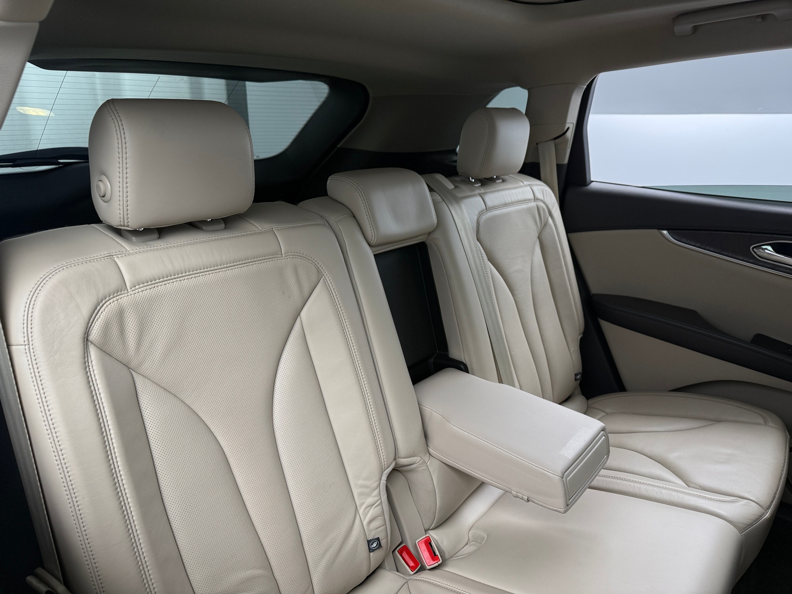 Thumbnail: 2016 Lincoln MKX - 5