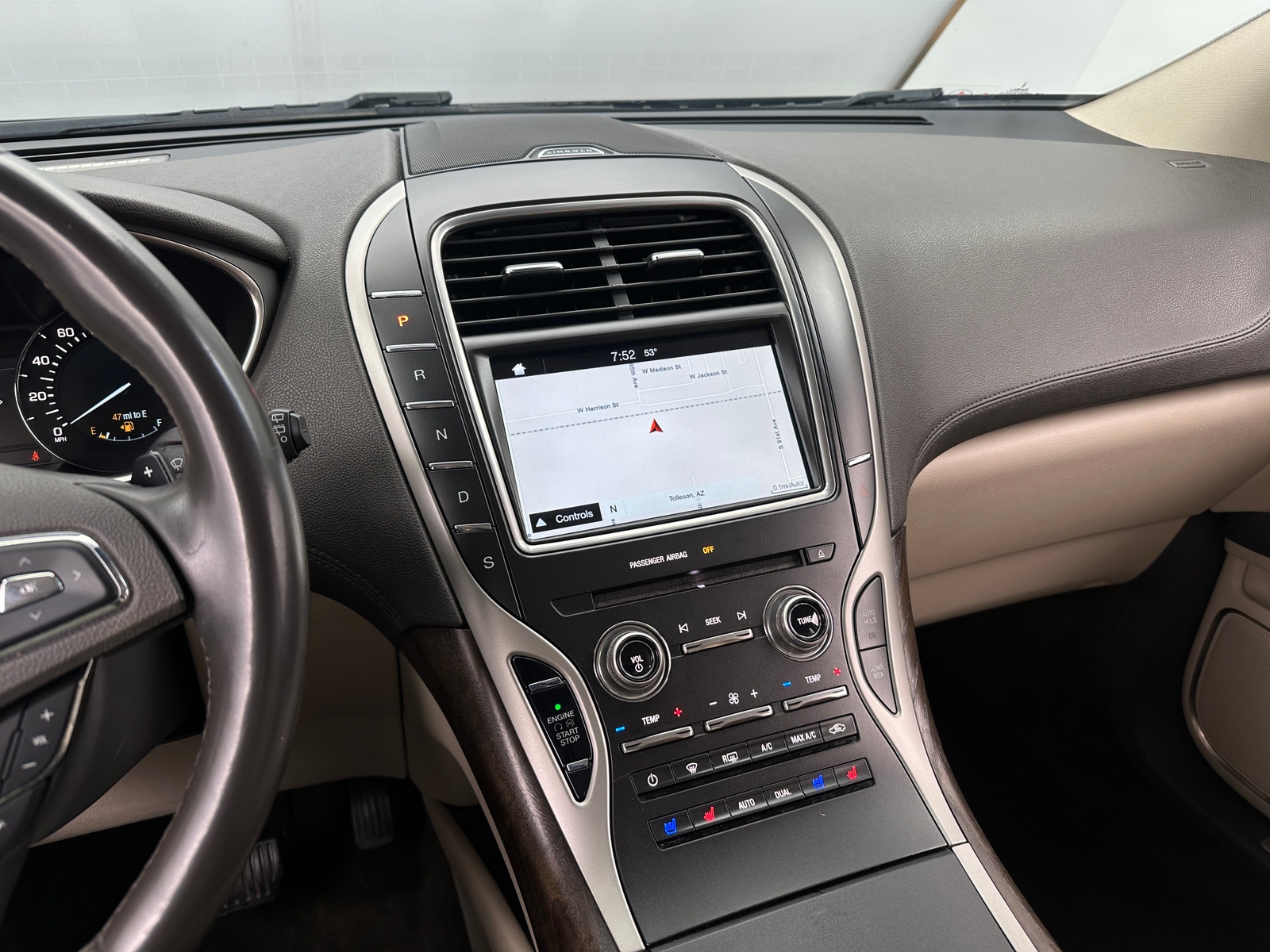 Thumbnail: 2016 Lincoln MKX - 3