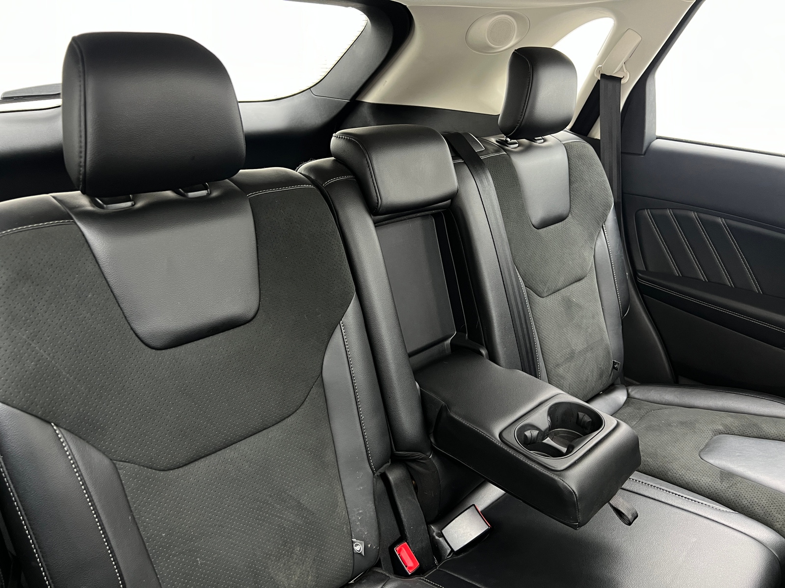 Thumbnail: 2017 Ford Edge - 5