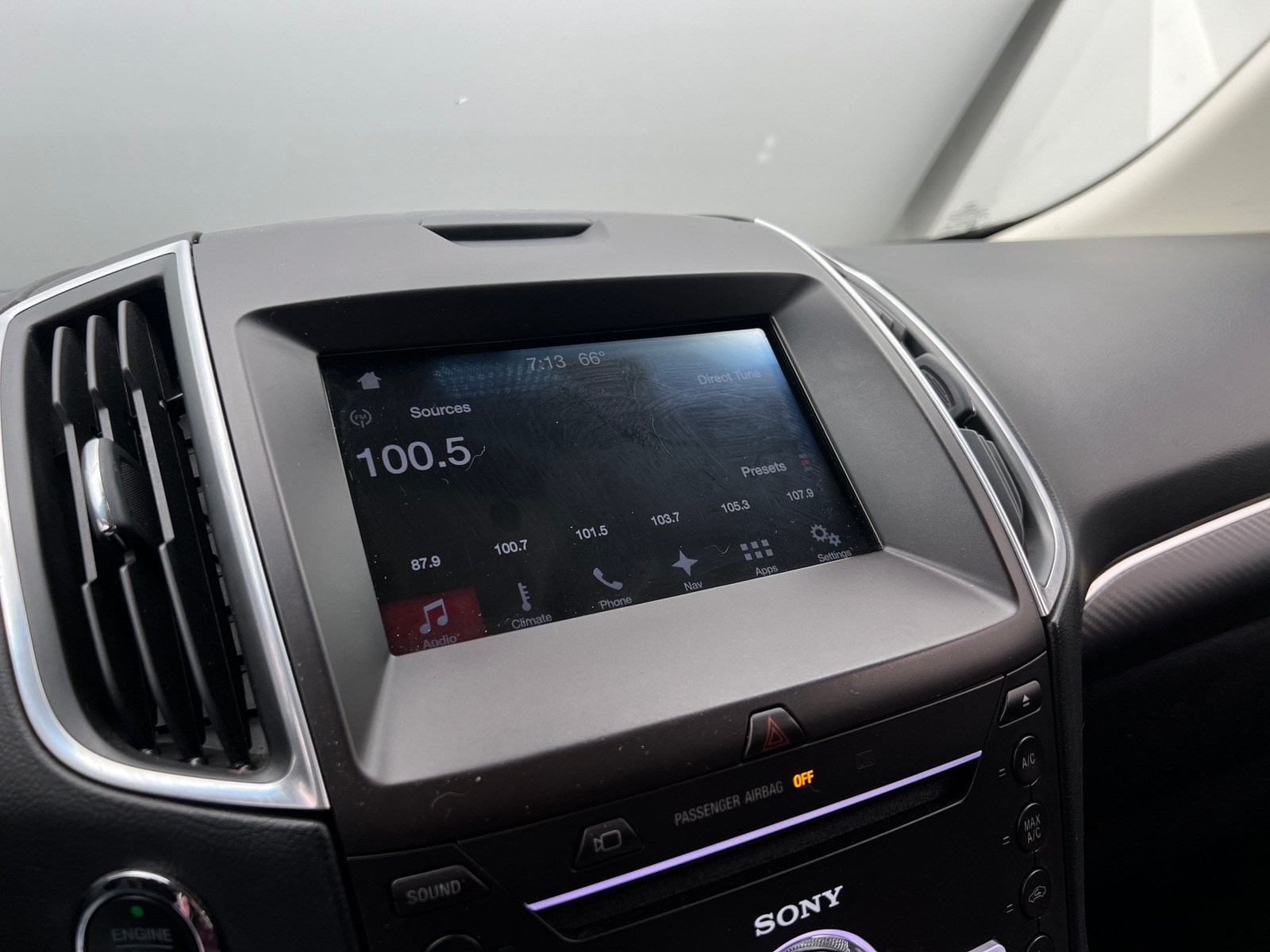 Thumbnail: 2017 Ford Edge - 3