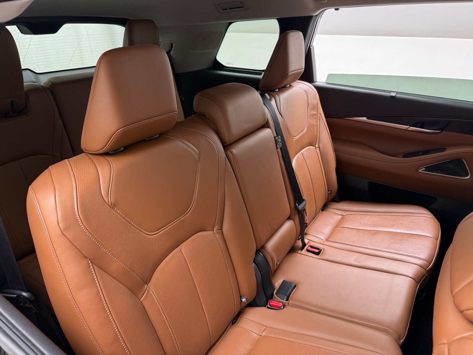 Thumbnail: 2023 INFINITI QX60 - 5