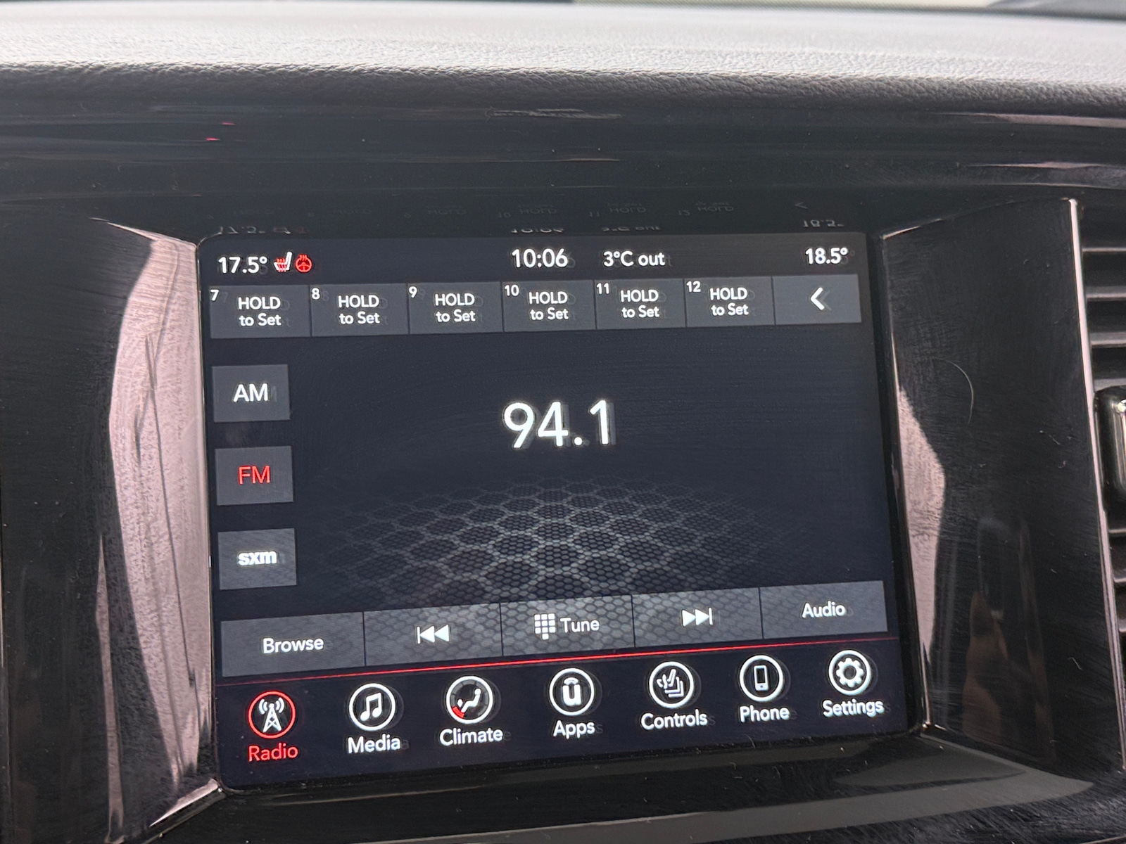 Thumbnail: 2022 Dodge Durango - 4