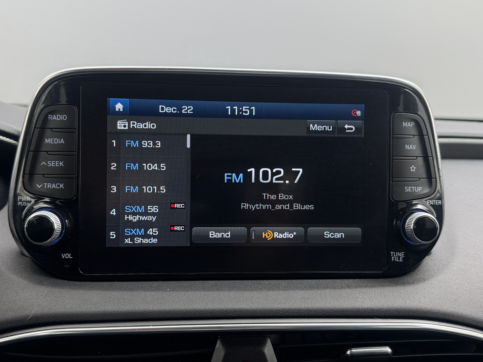 Thumbnail: 2020 Hyundai Santa Fe - 3