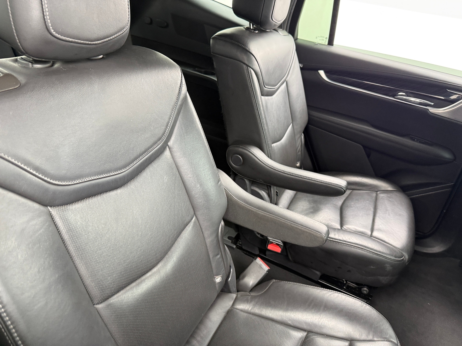 Thumbnail: 2020 Cadillac XT6 - 5