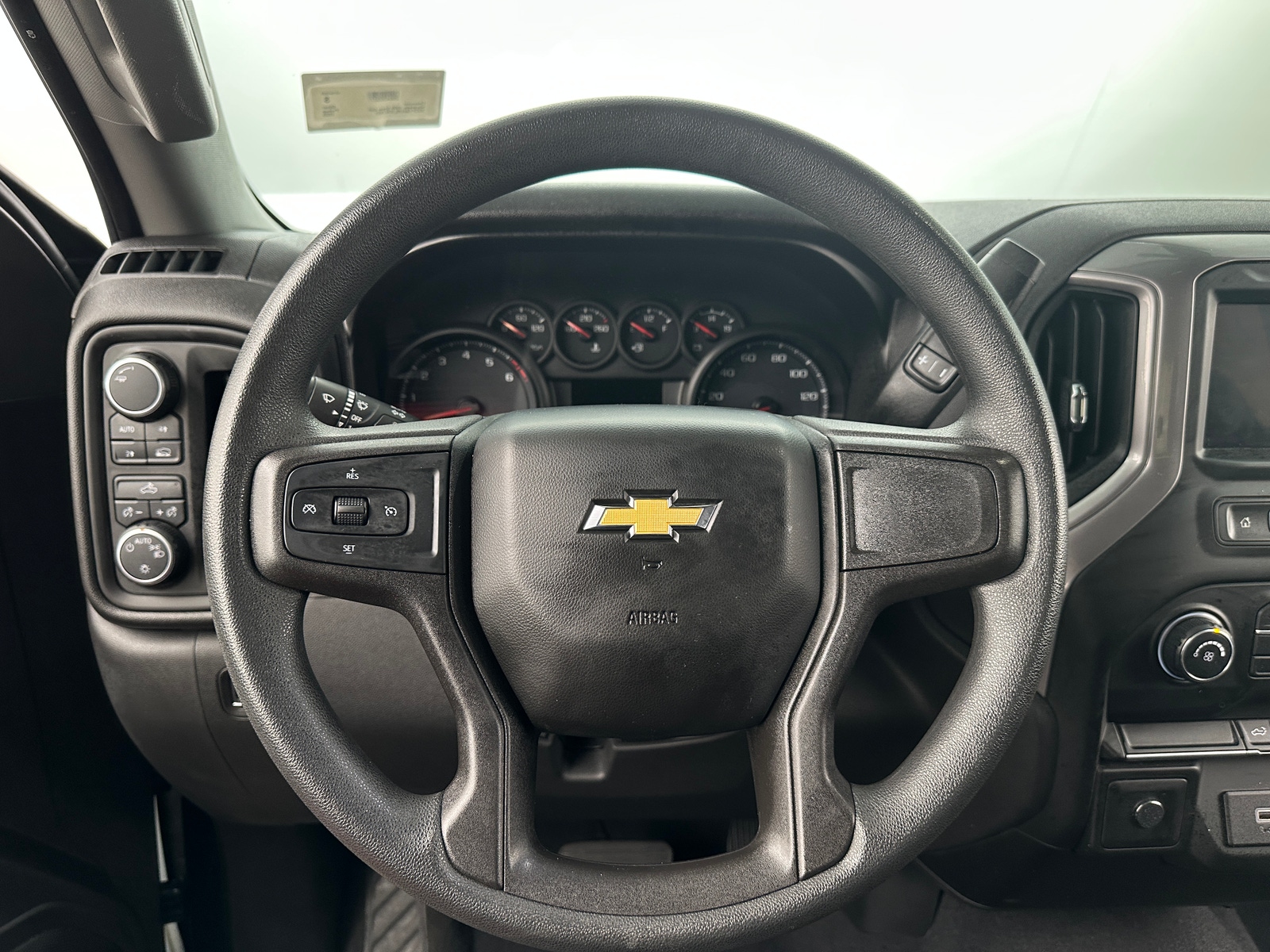 Thumbnail: 2020 Chevrolet Silverado 1500 - 5