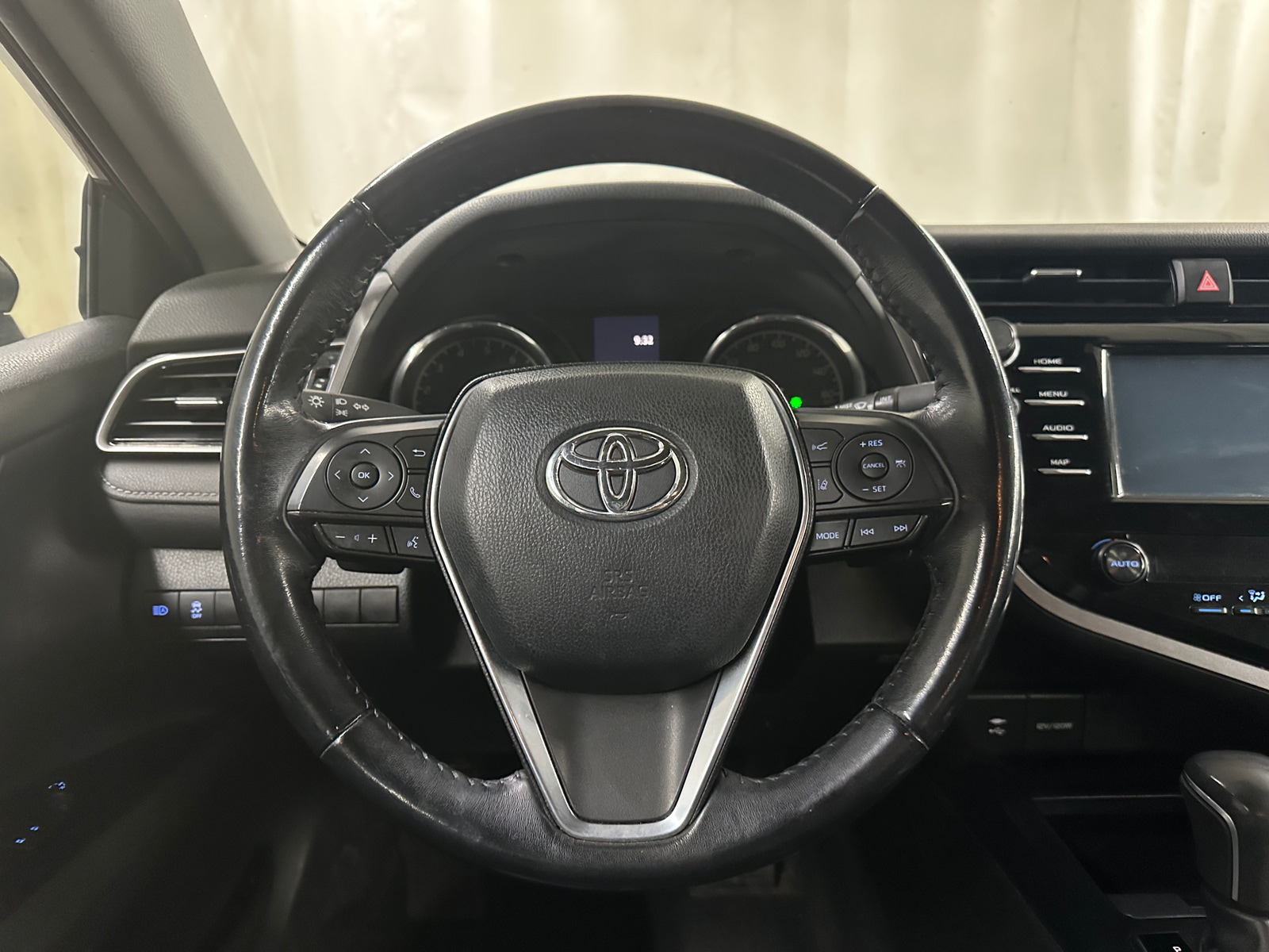 Thumbnail: 2019 Toyota Camry - 5