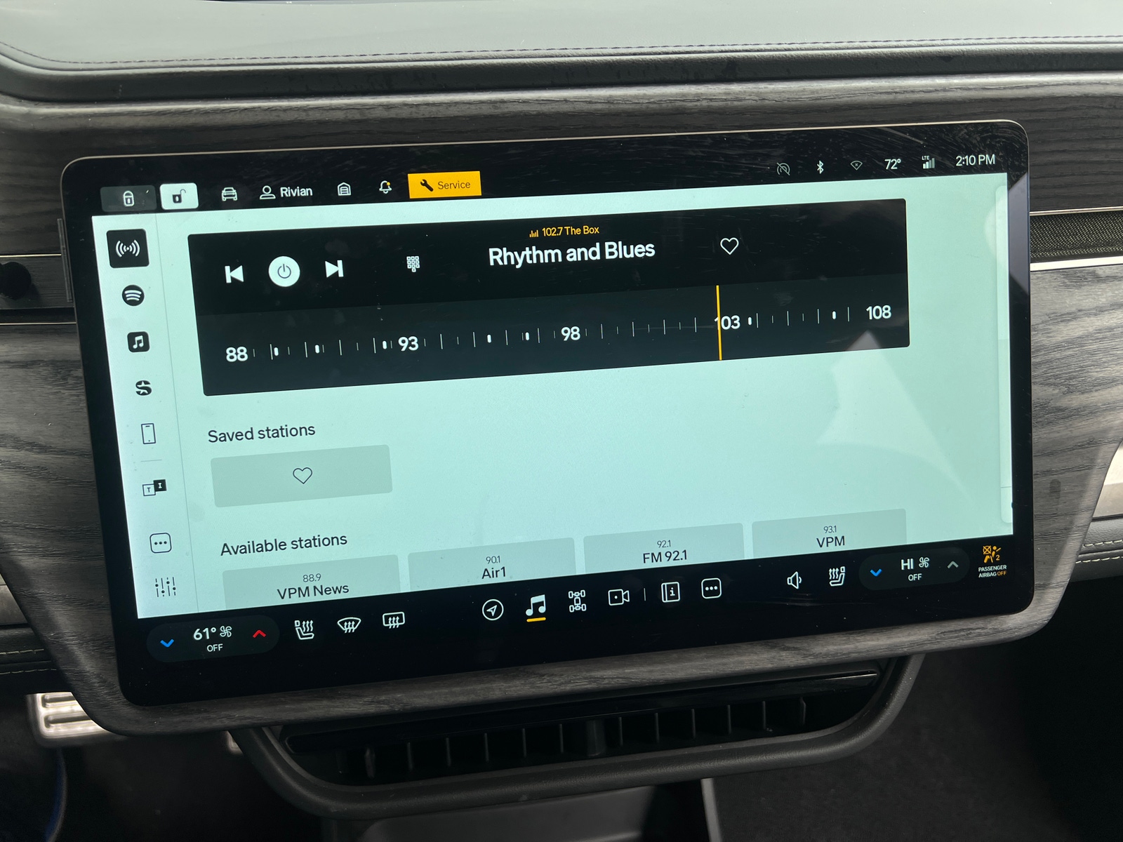 Thumbnail: 2023 Rivian R1S - 3