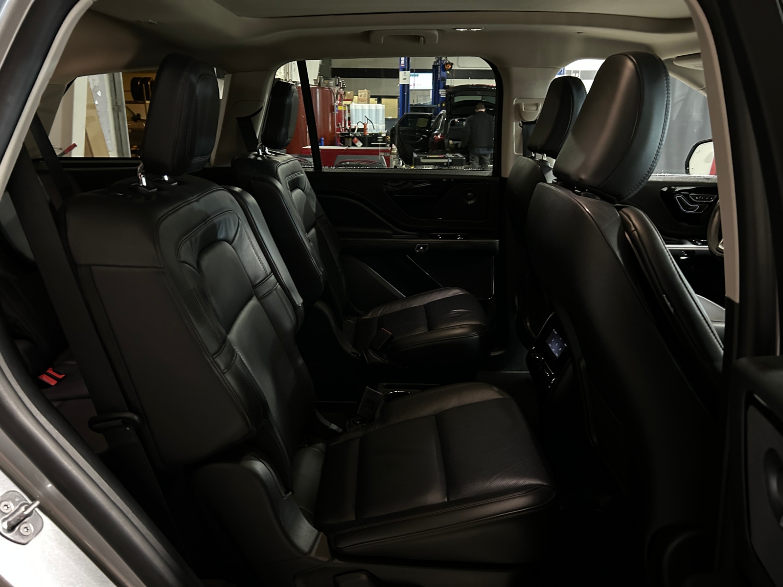 Thumbnail: 2024 Lincoln Aviator - 5