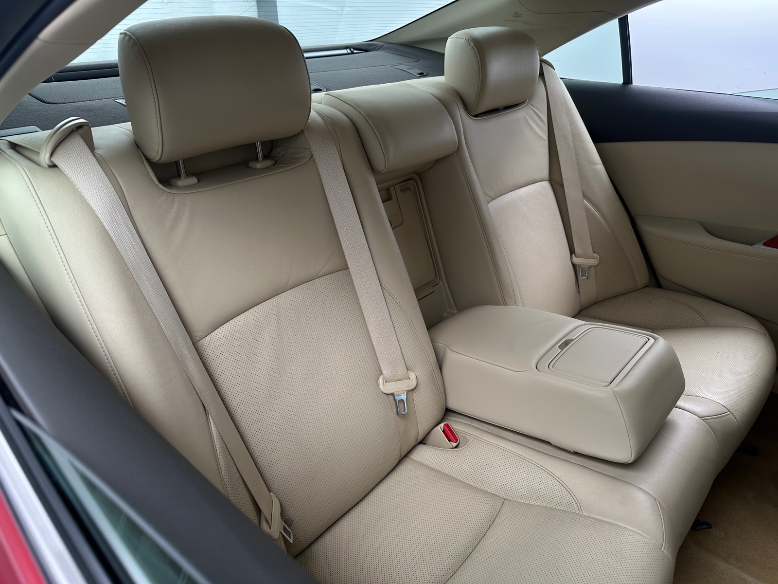 Thumbnail: 2011 Lexus ES - 6