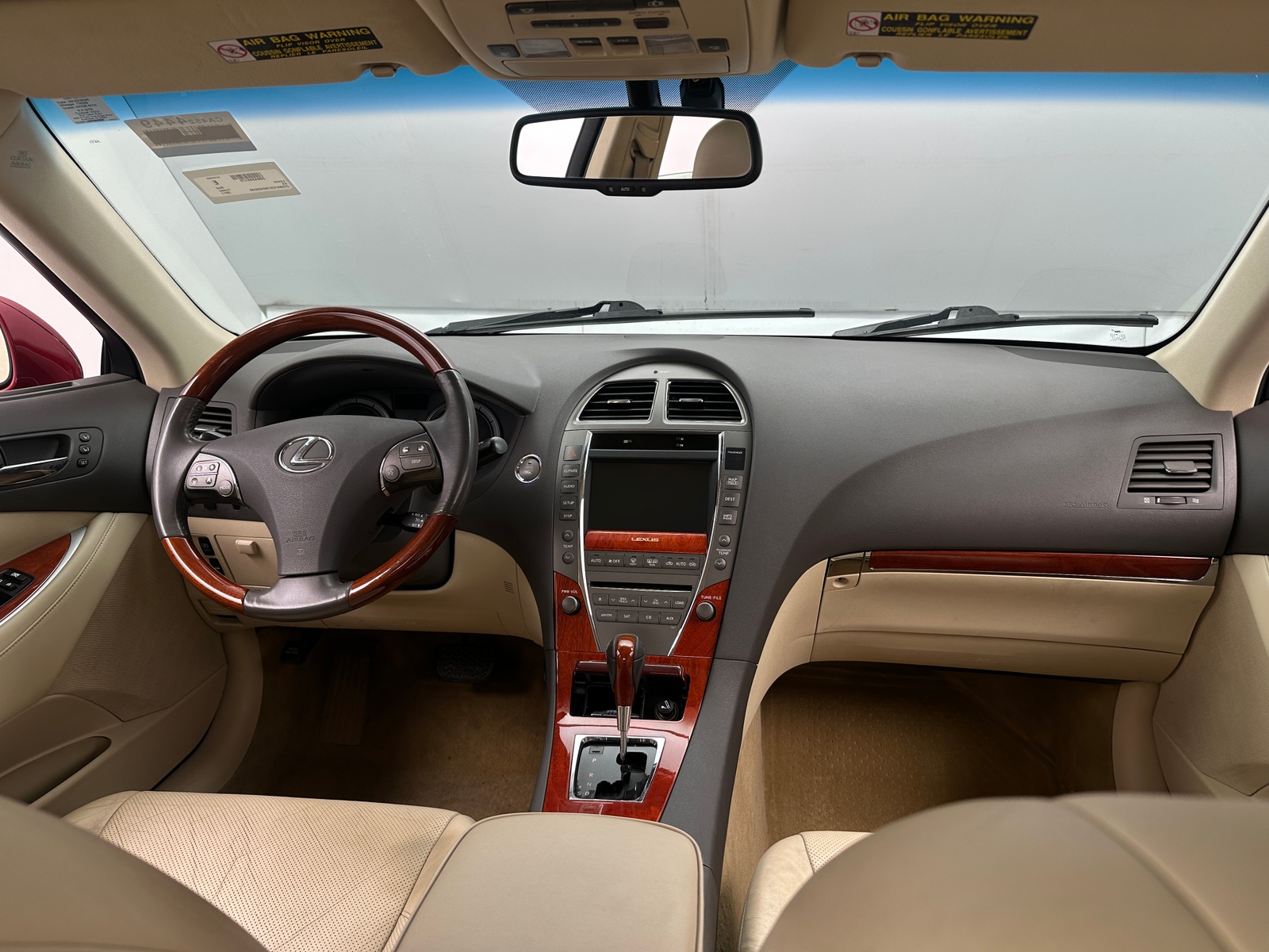 Thumbnail: 2011 Lexus ES - 3