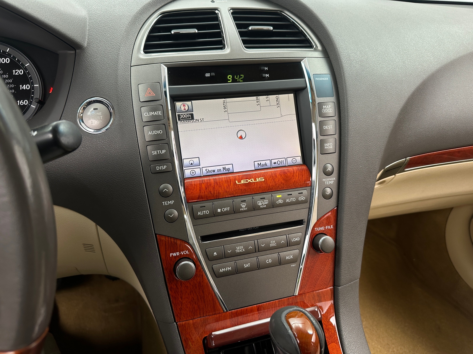 Thumbnail: 2011 Lexus ES - 4