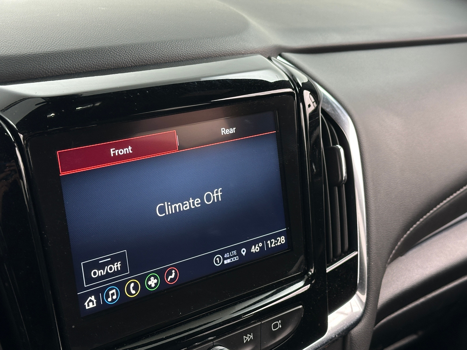 Thumbnail: 2023 Chevrolet Traverse - 4