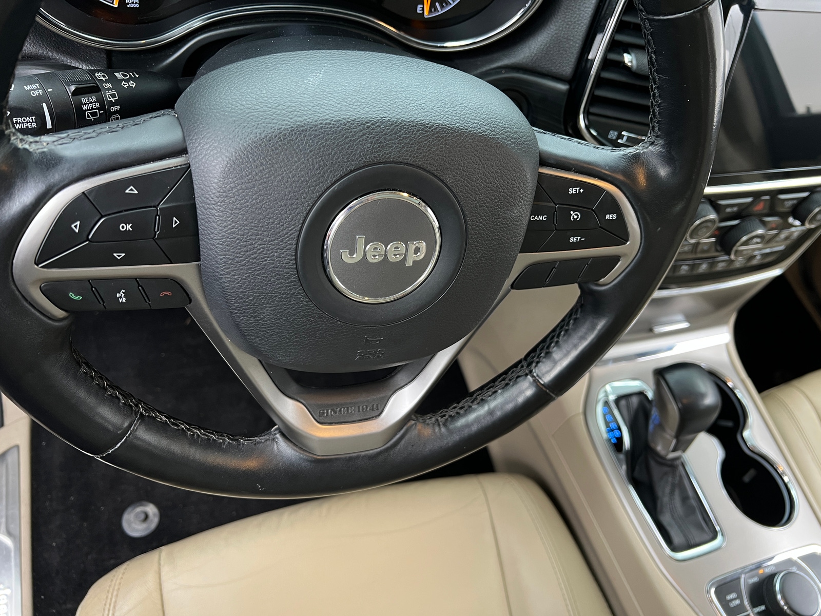 Thumbnail: 2021 Jeep Grand Cherokee - 4