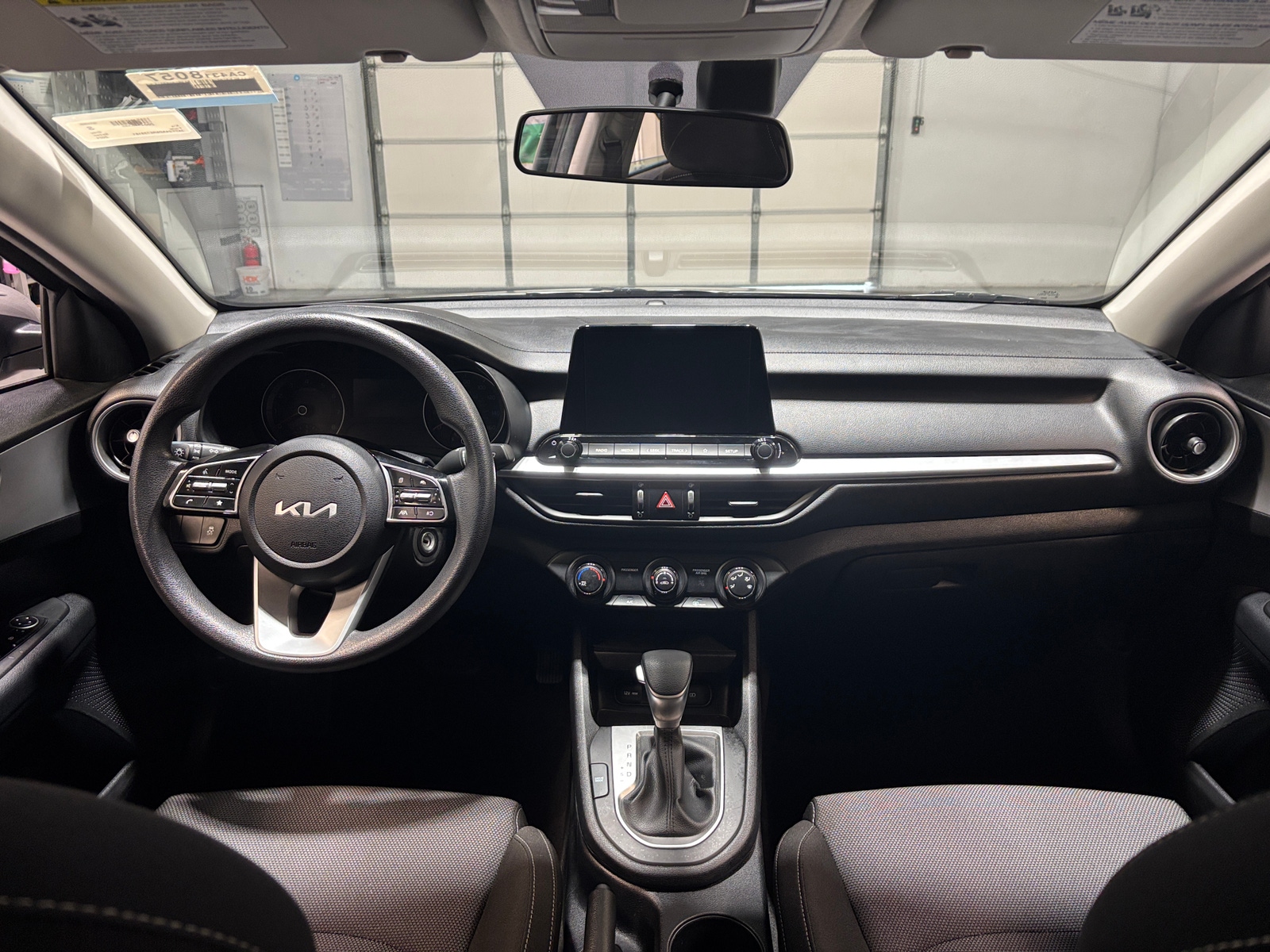 Thumbnail: 2024 Kia Forte - 3