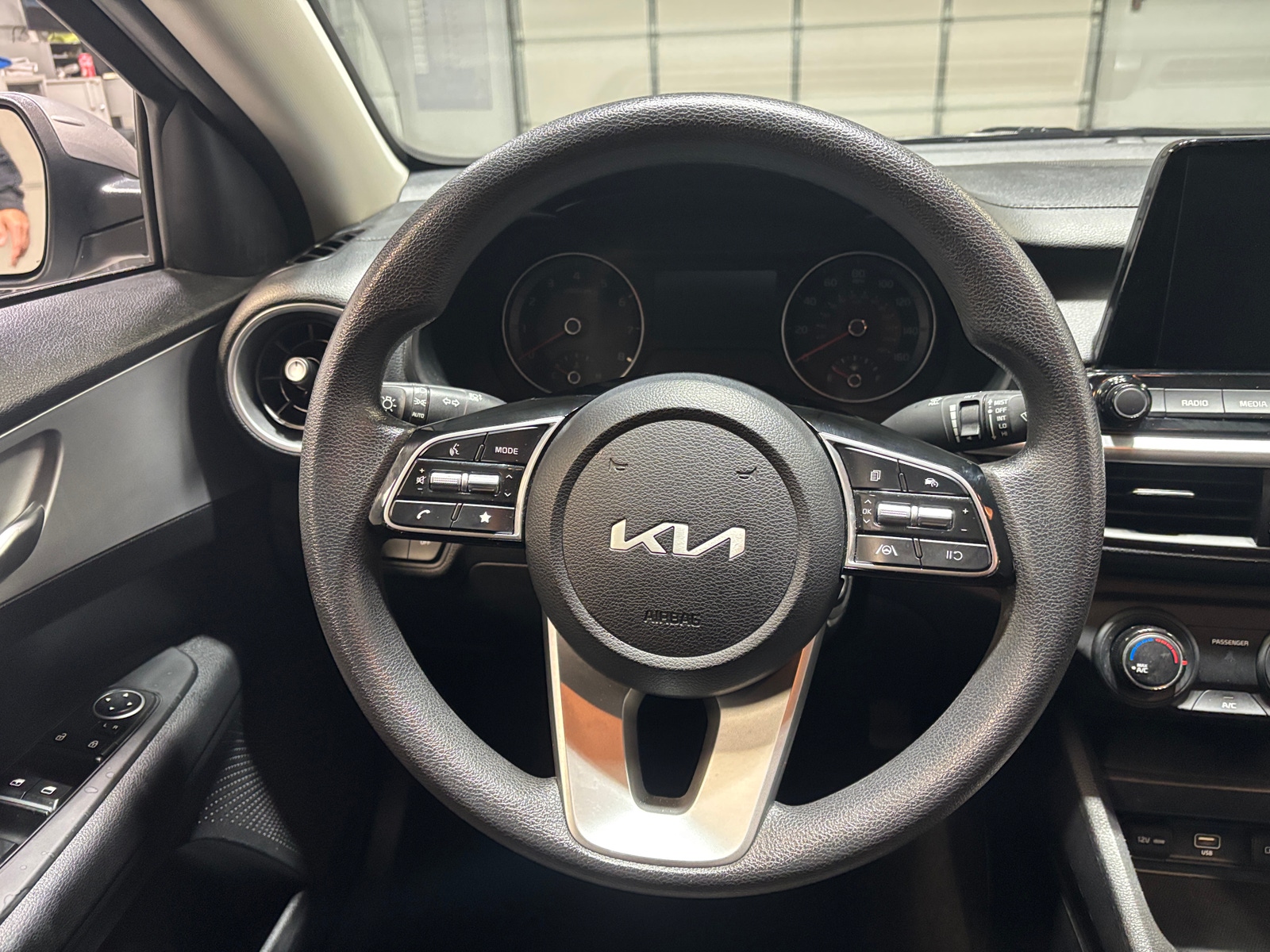 Thumbnail: 2024 Kia Forte - 5