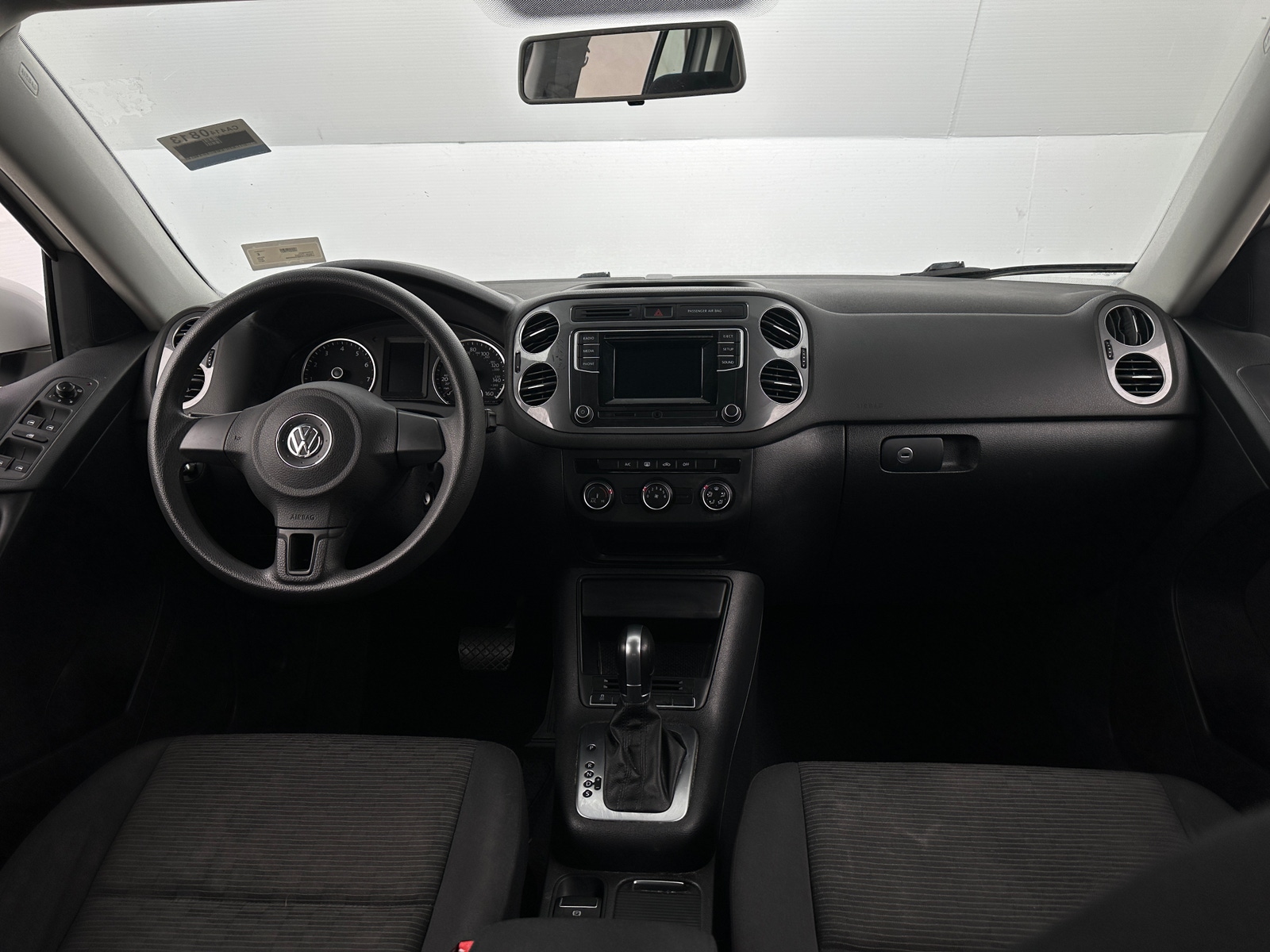 Thumbnail: 2017 Volkswagen Tiguan - 3