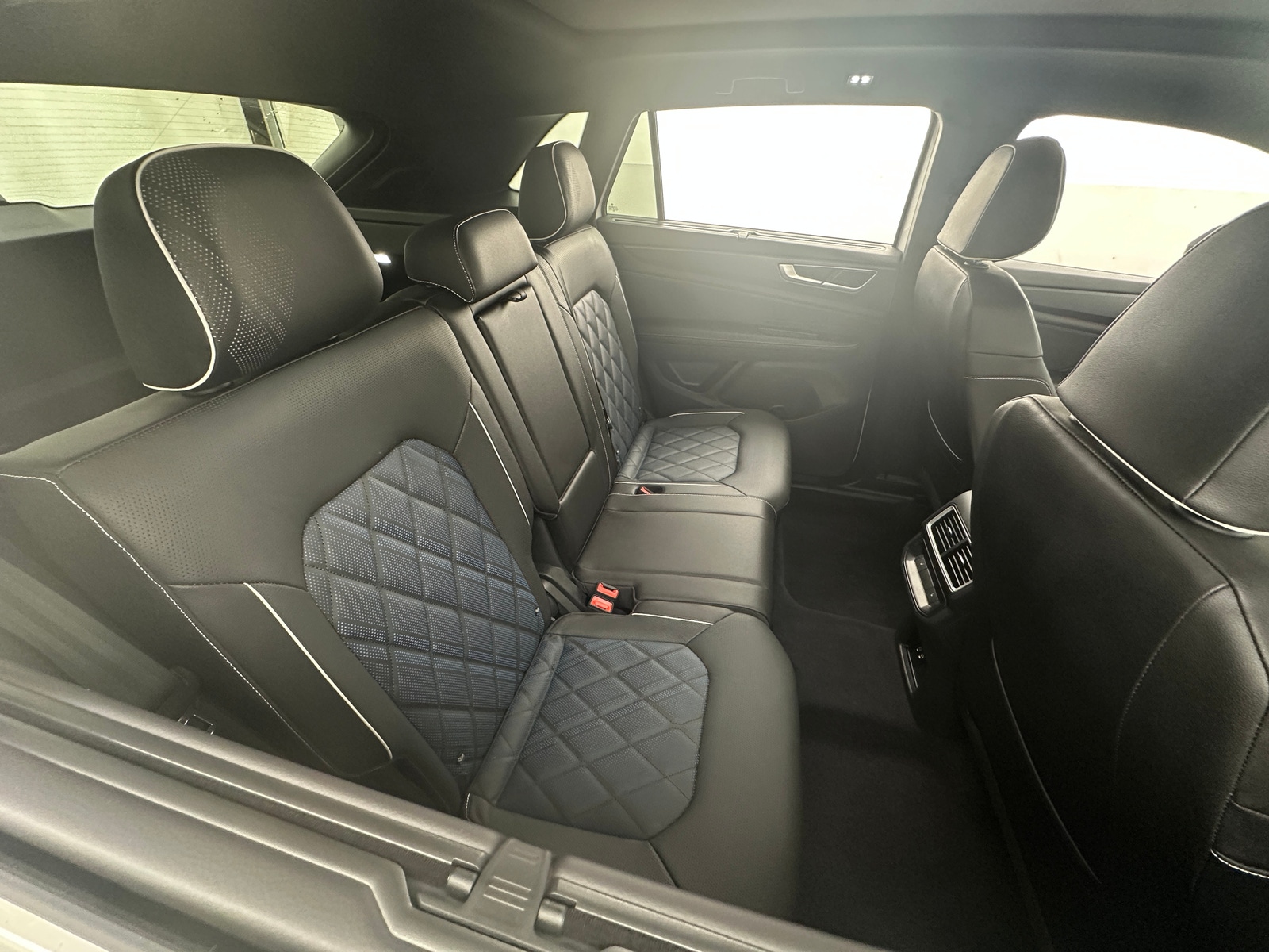 Thumbnail: 2025 Volkswagen Atlas - 5