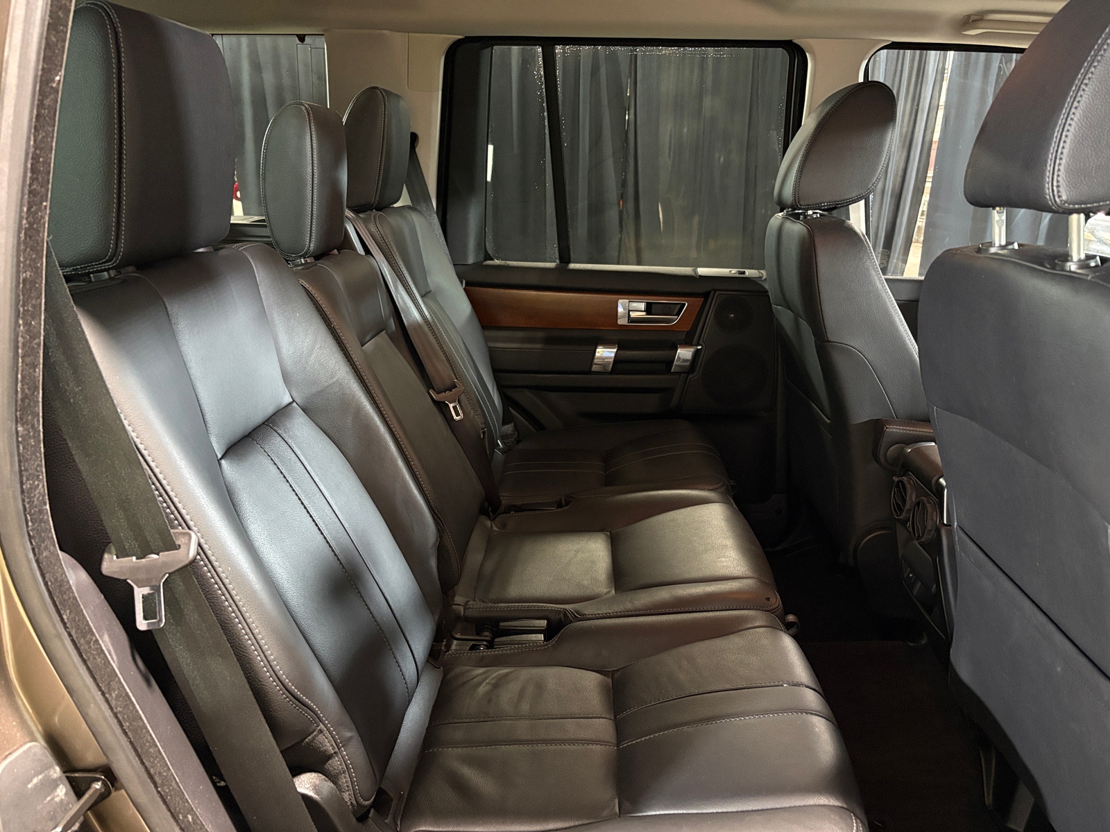 Thumbnail: 2015 Land Rover LR4 - 5