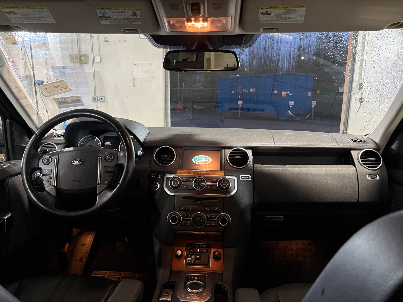 Thumbnail: 2015 Land Rover LR4 - 2