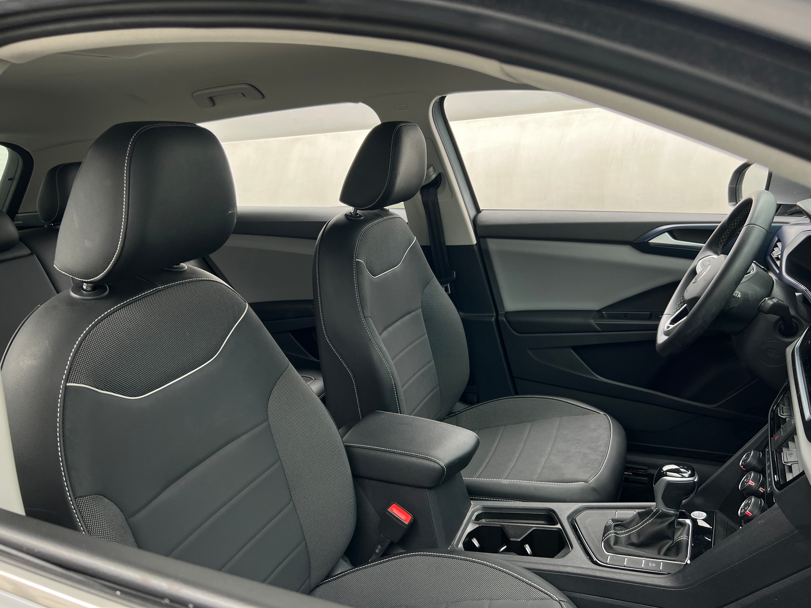 Thumbnail: 2023 Volkswagen Taos - 2