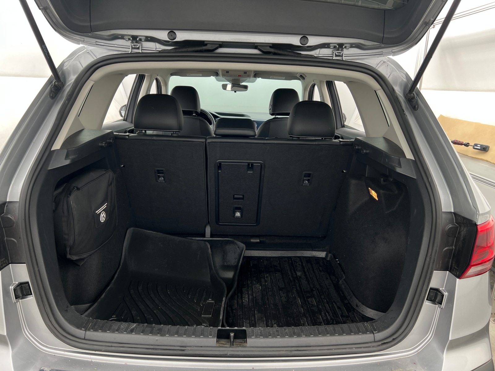 Thumbnail: 2023 Volkswagen Taos - 7