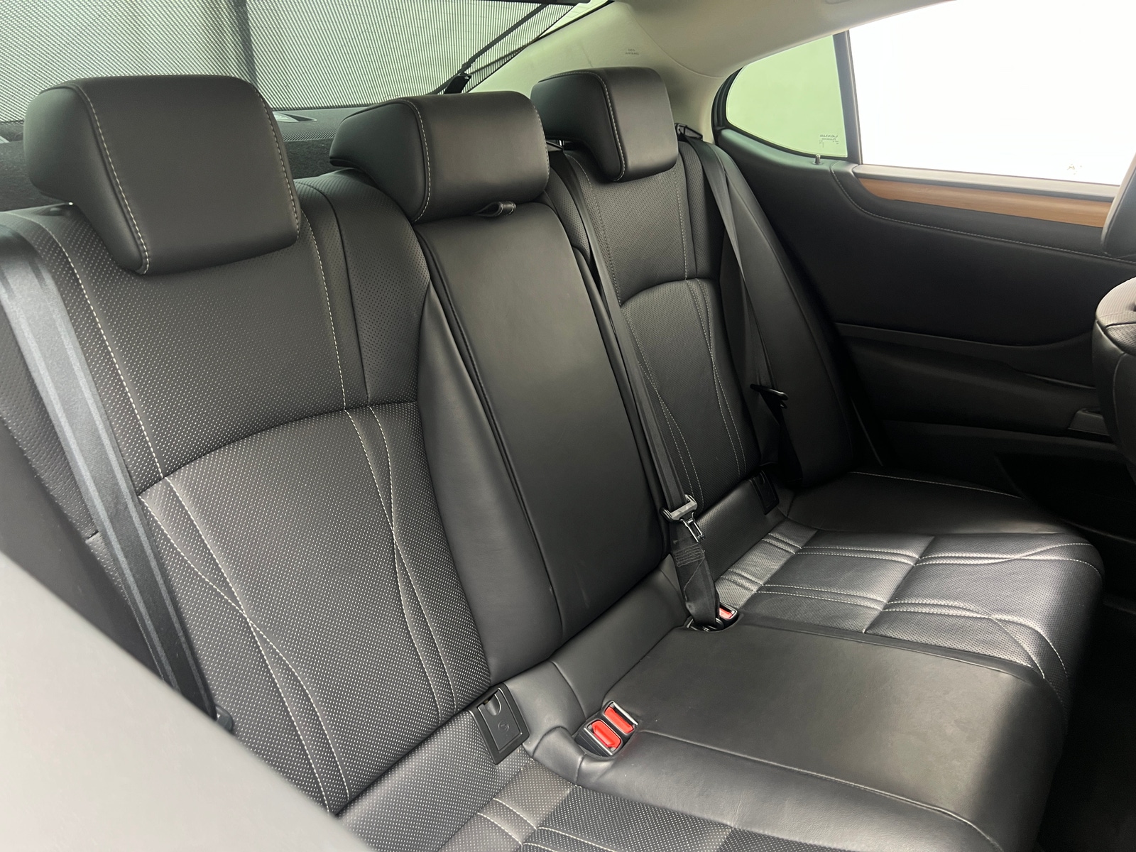 Thumbnail: 2019 Lexus ES - 5