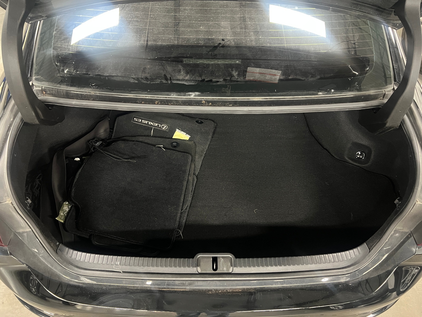 Thumbnail: 2019 Lexus ES - 6