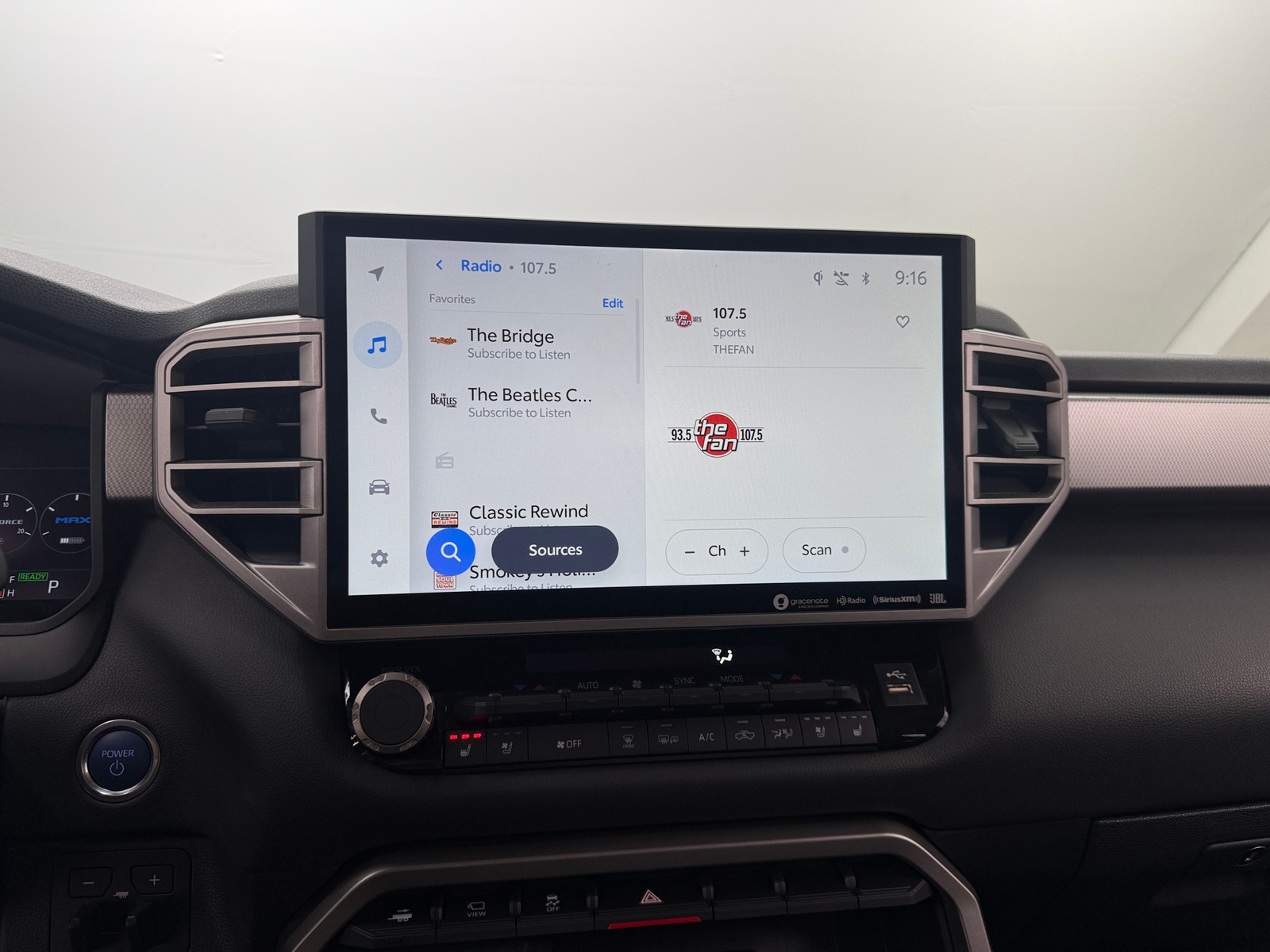 Thumbnail: 2022 Toyota Tundra - 3