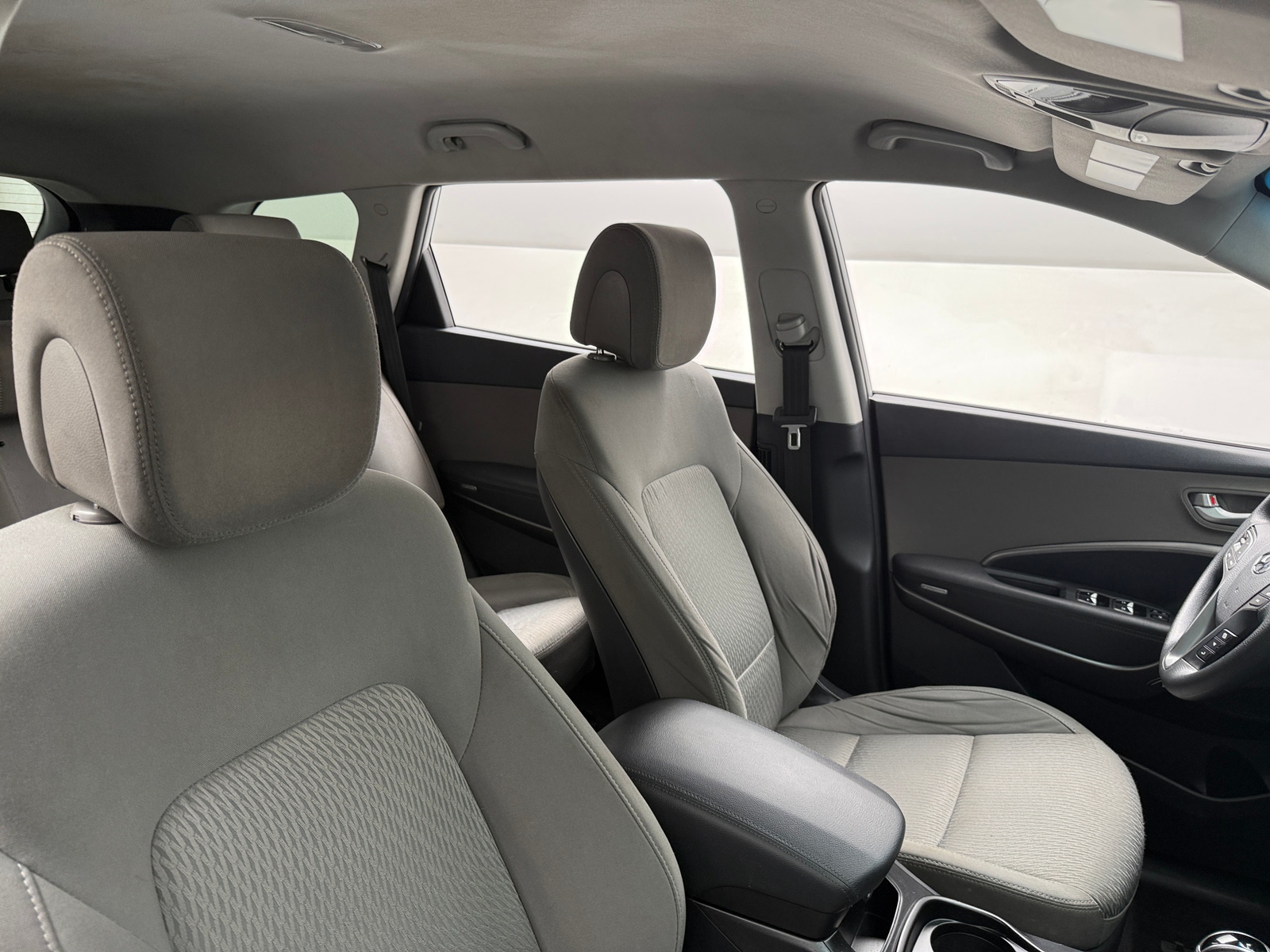 Thumbnail: 2017 Hyundai Santa Fe - 2