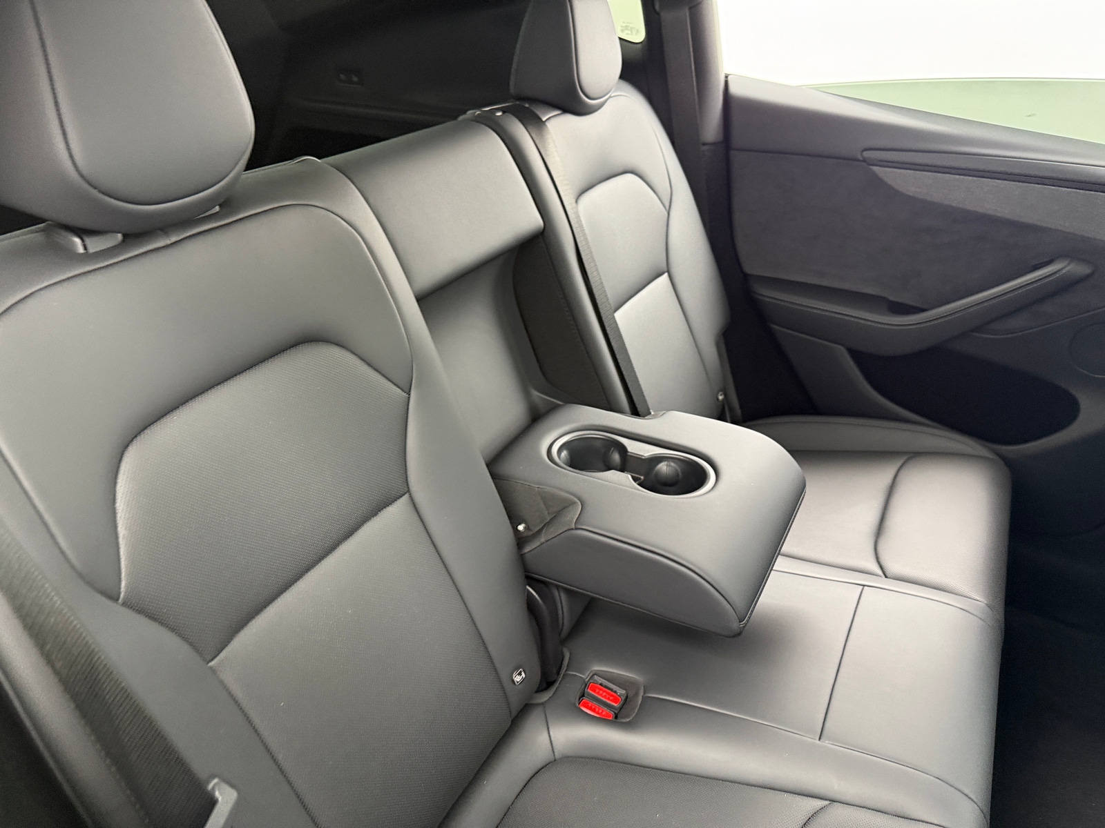 Thumbnail: 2026 Tesla Model Y - 5