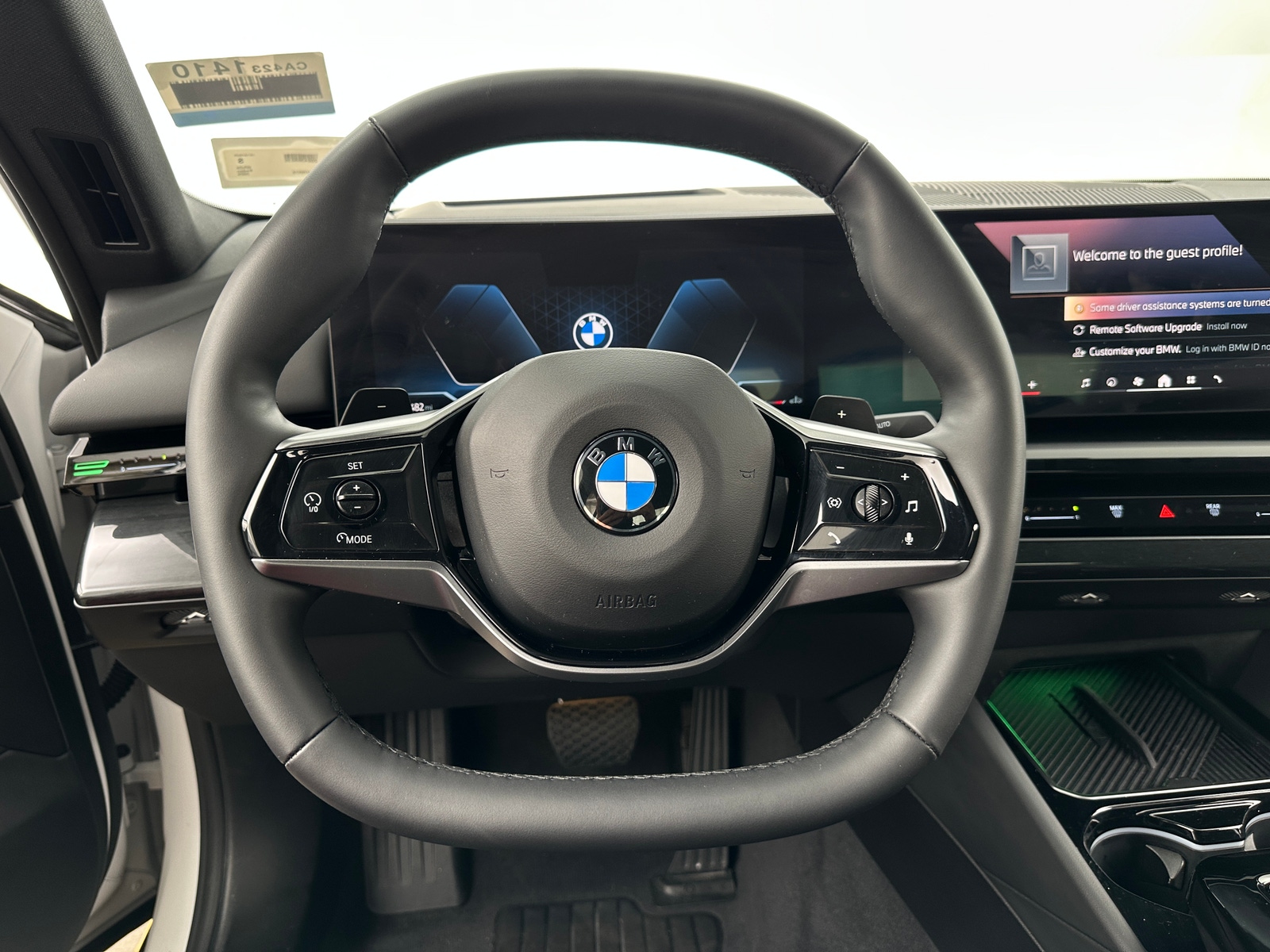 Thumbnail: 2025 BMW 5 Series - 4