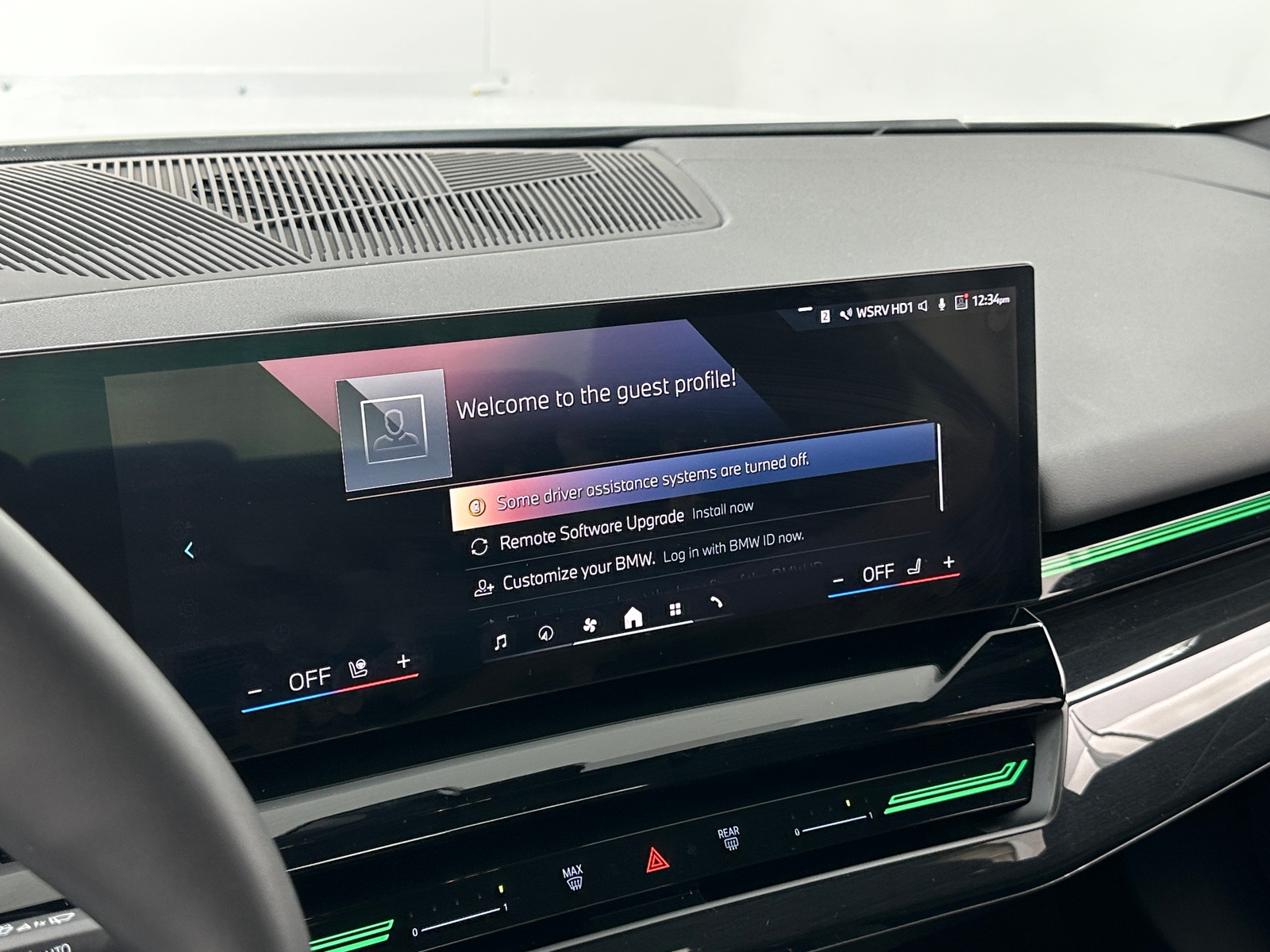 Thumbnail: 2025 BMW 5 Series - 3