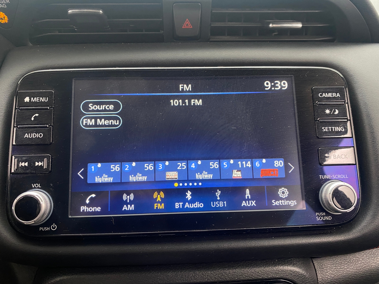 Thumbnail: 2022 Nissan Kicks - 4