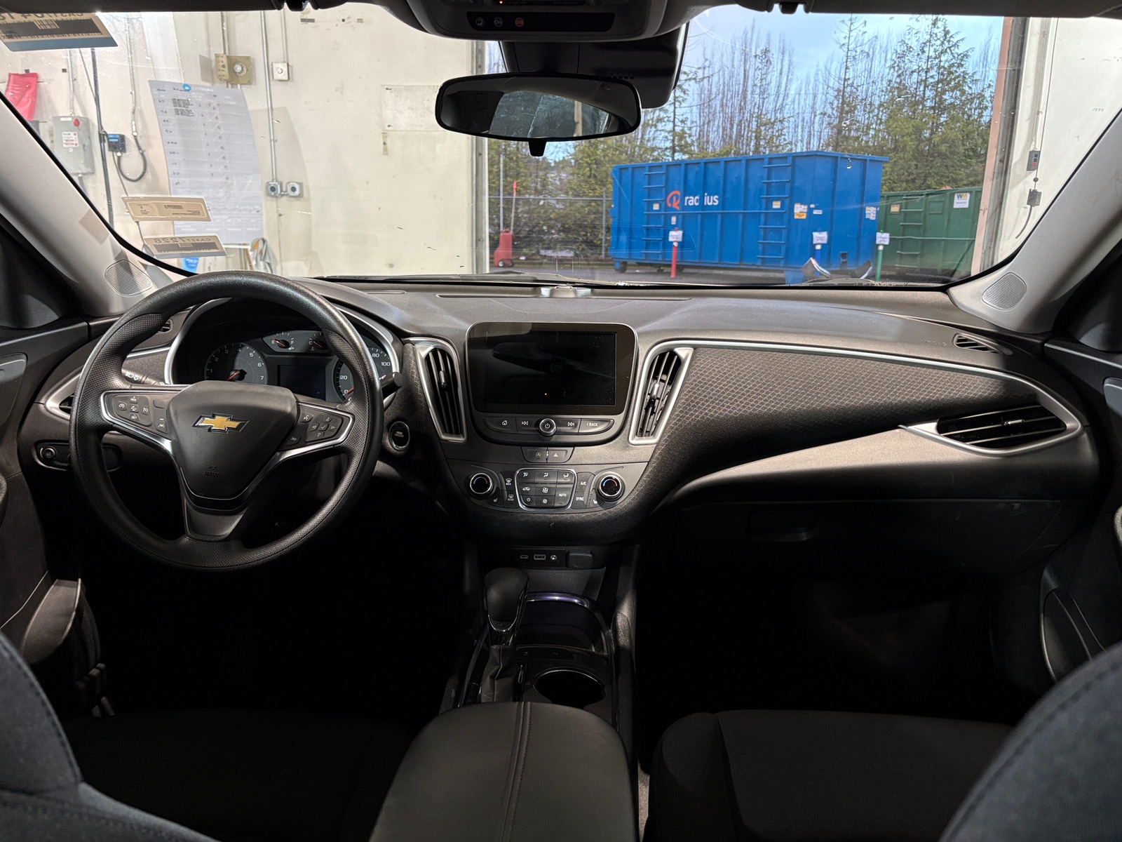 Thumbnail: 2024 Chevrolet Malibu - 3