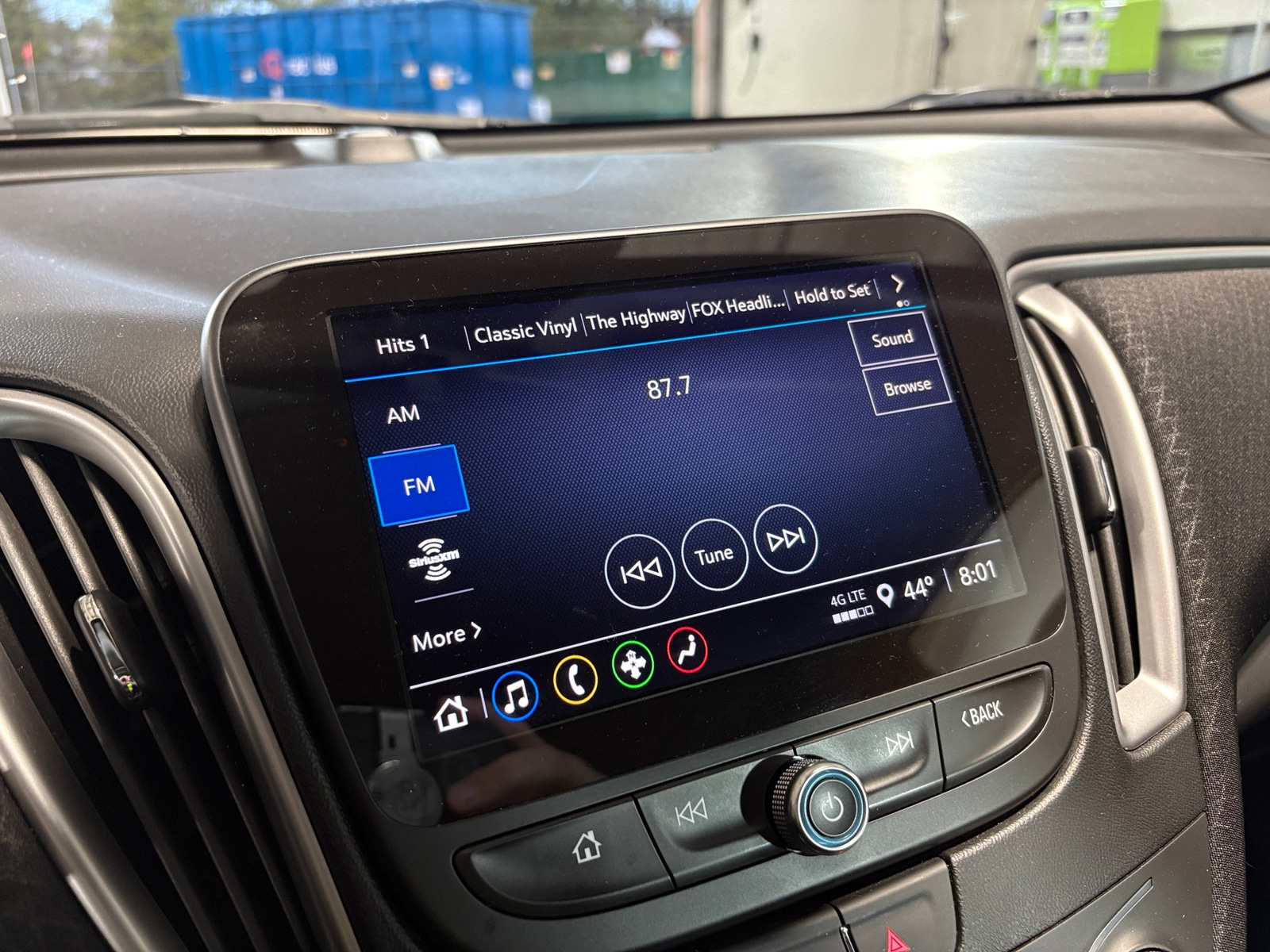 Thumbnail: 2024 Chevrolet Malibu - 4