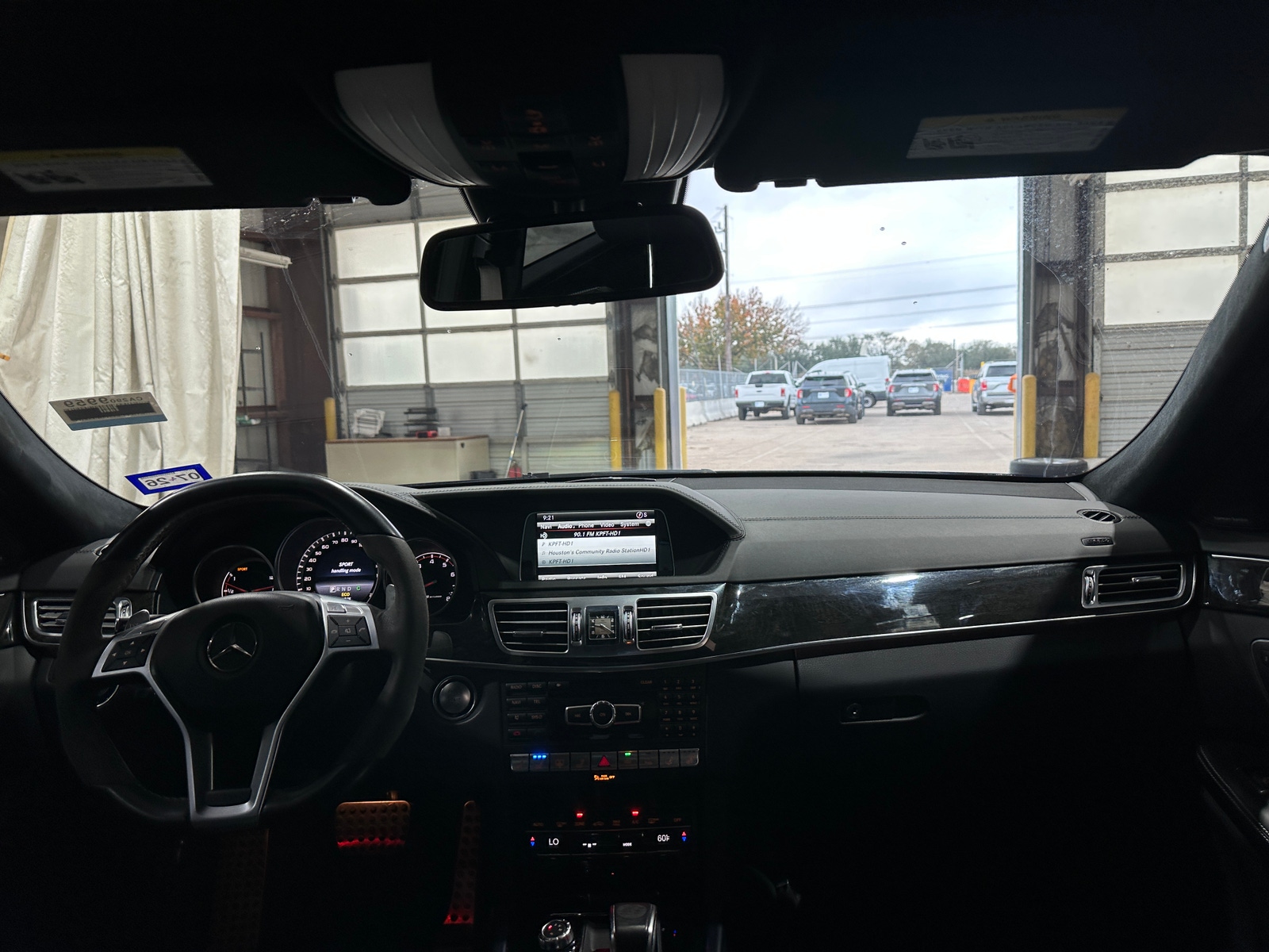 Thumbnail: 2014 Mercedes-Benz E-Class - 2