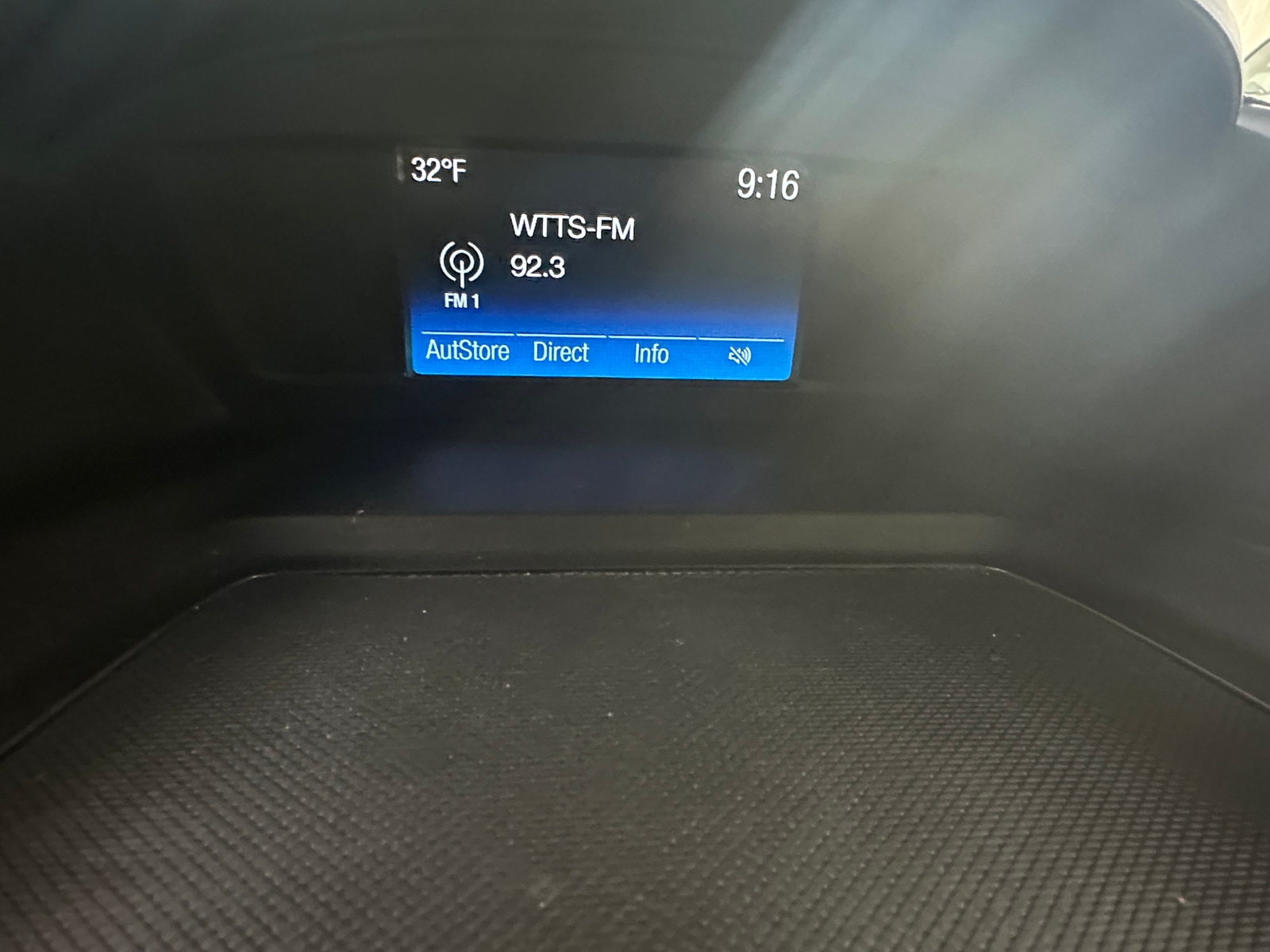 Thumbnail: 2018 Ford Escape - 4