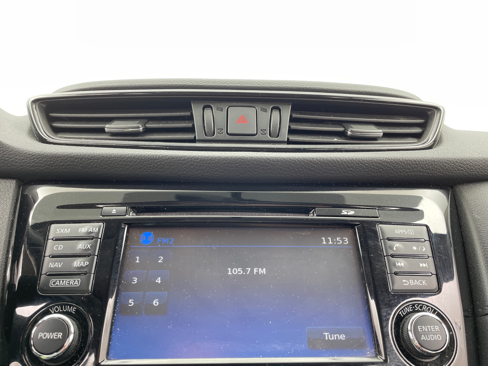 Thumbnail: 2017 Nissan Rogue - 4