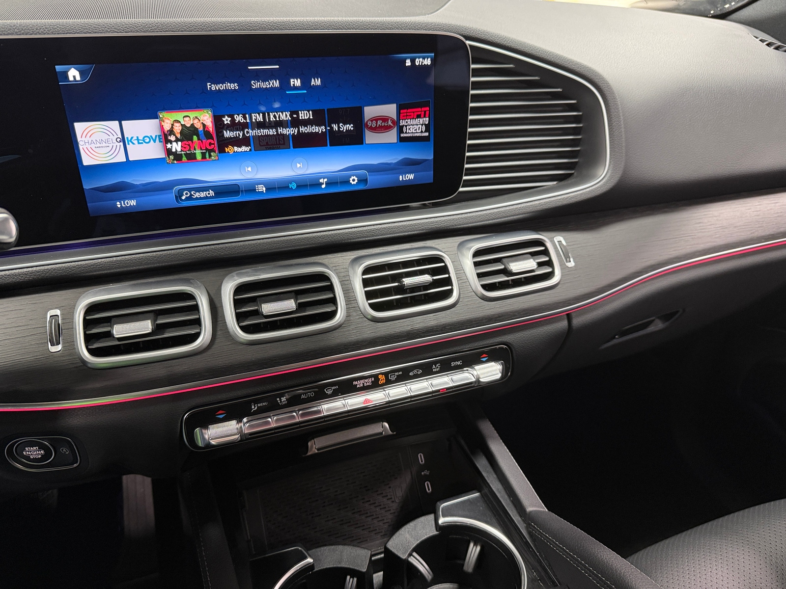 Thumbnail: 2025 Mercedes-Benz GLE - 3