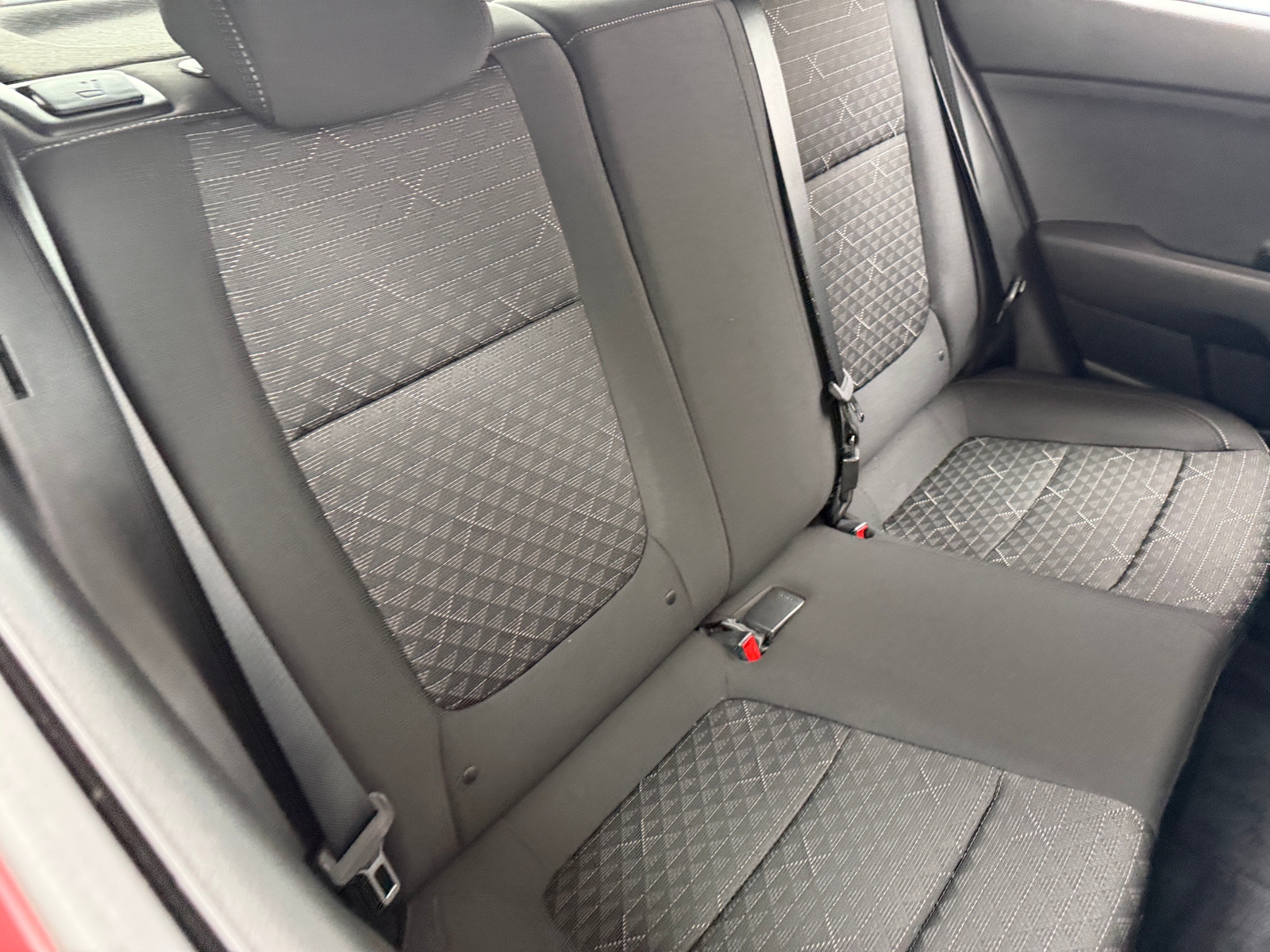 Thumbnail: 2020 Kia Rio - 6